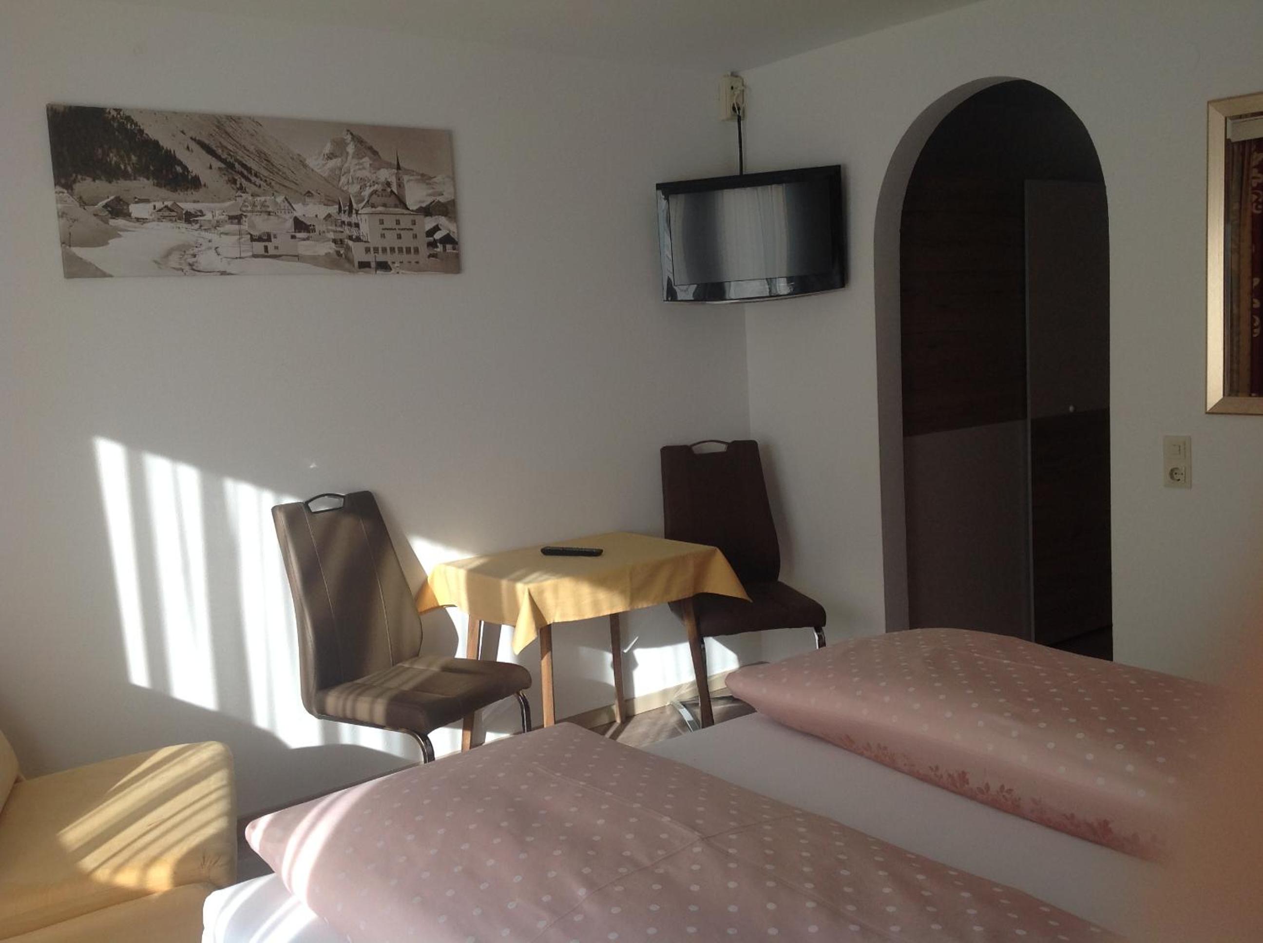 Apart Garni Lais