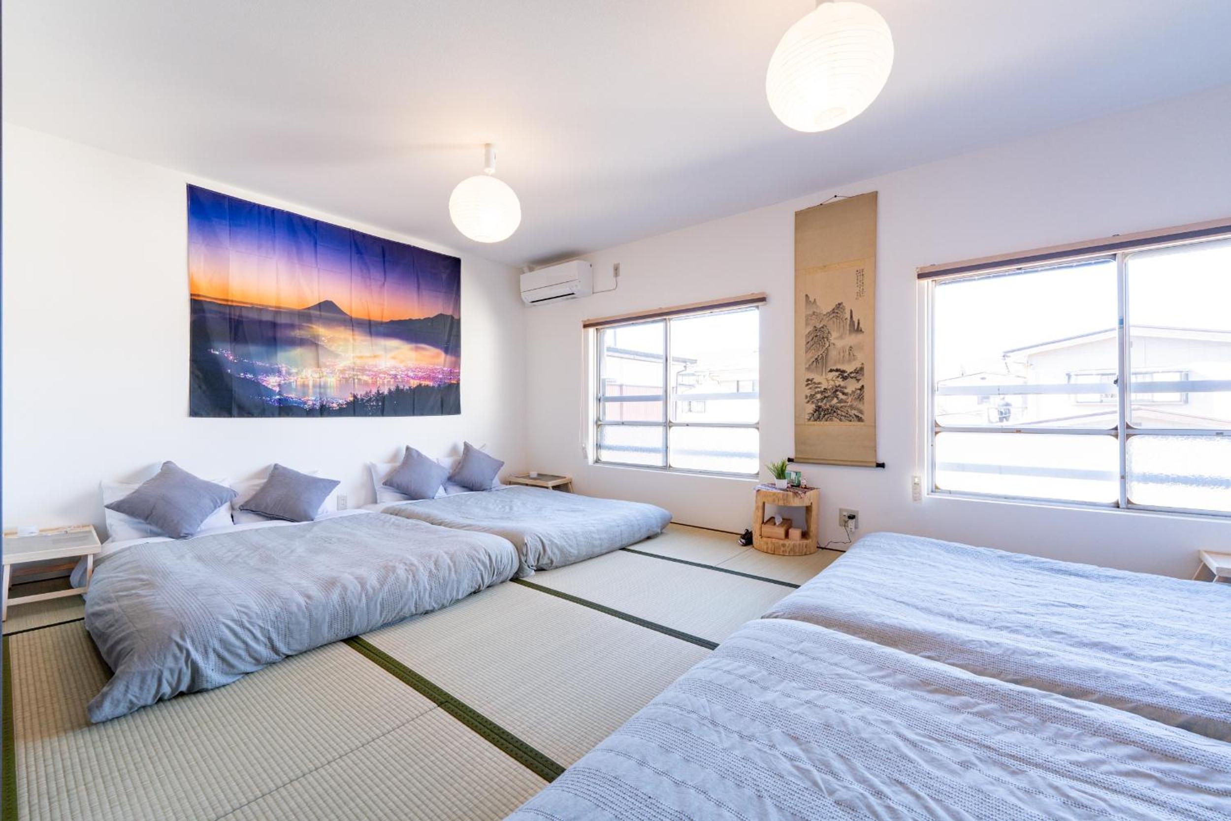 Tomarigi Perch とまりぎ - 10 minutes to Kawaguchiko Station, 5 Double Bedding, 10 PAX, 4 minutes to Seven Eleven, Kawaguchiko Bus 9 minutes, Fuji-Q Highland 1 