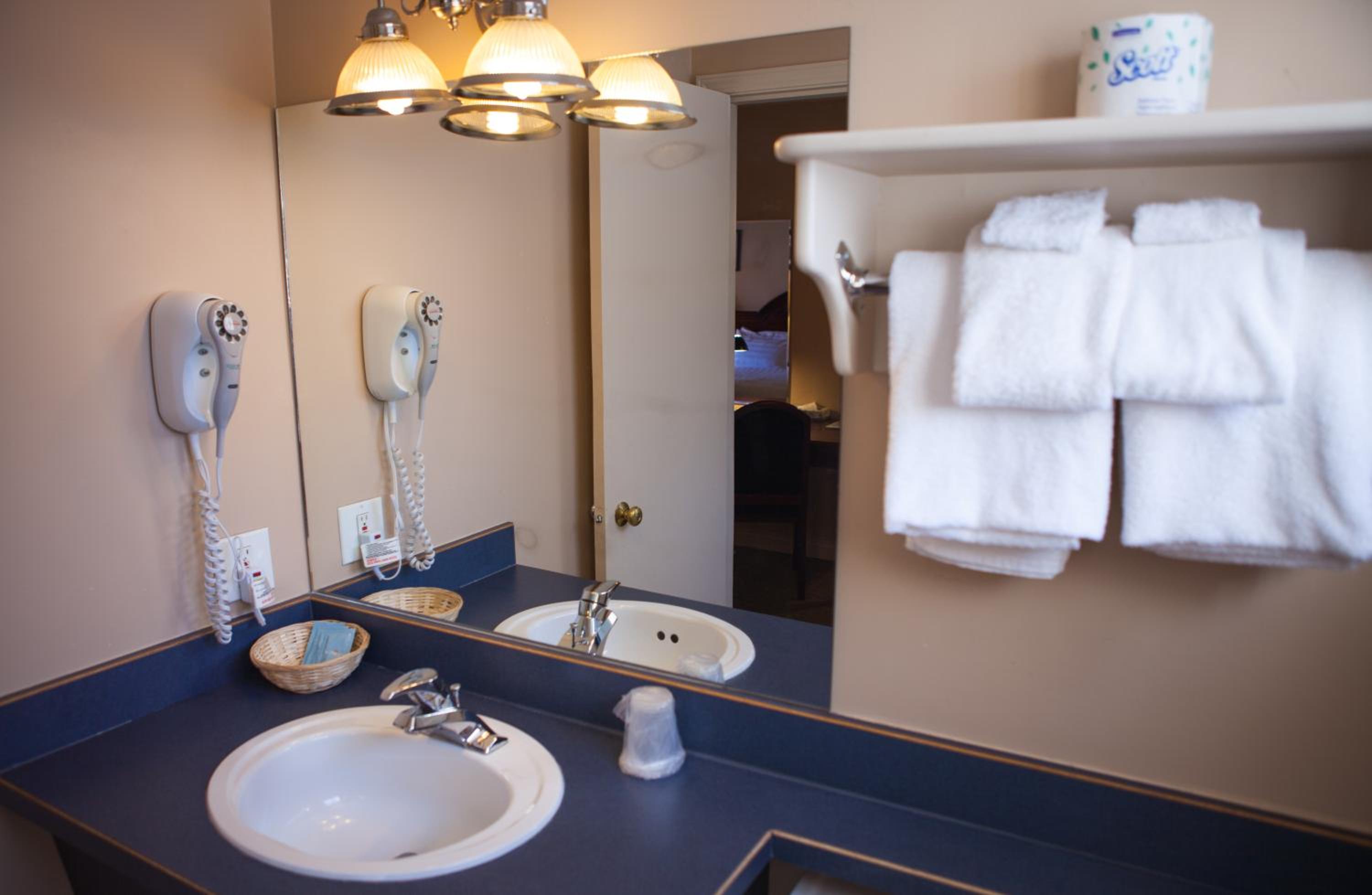 Revelstoke Lodge