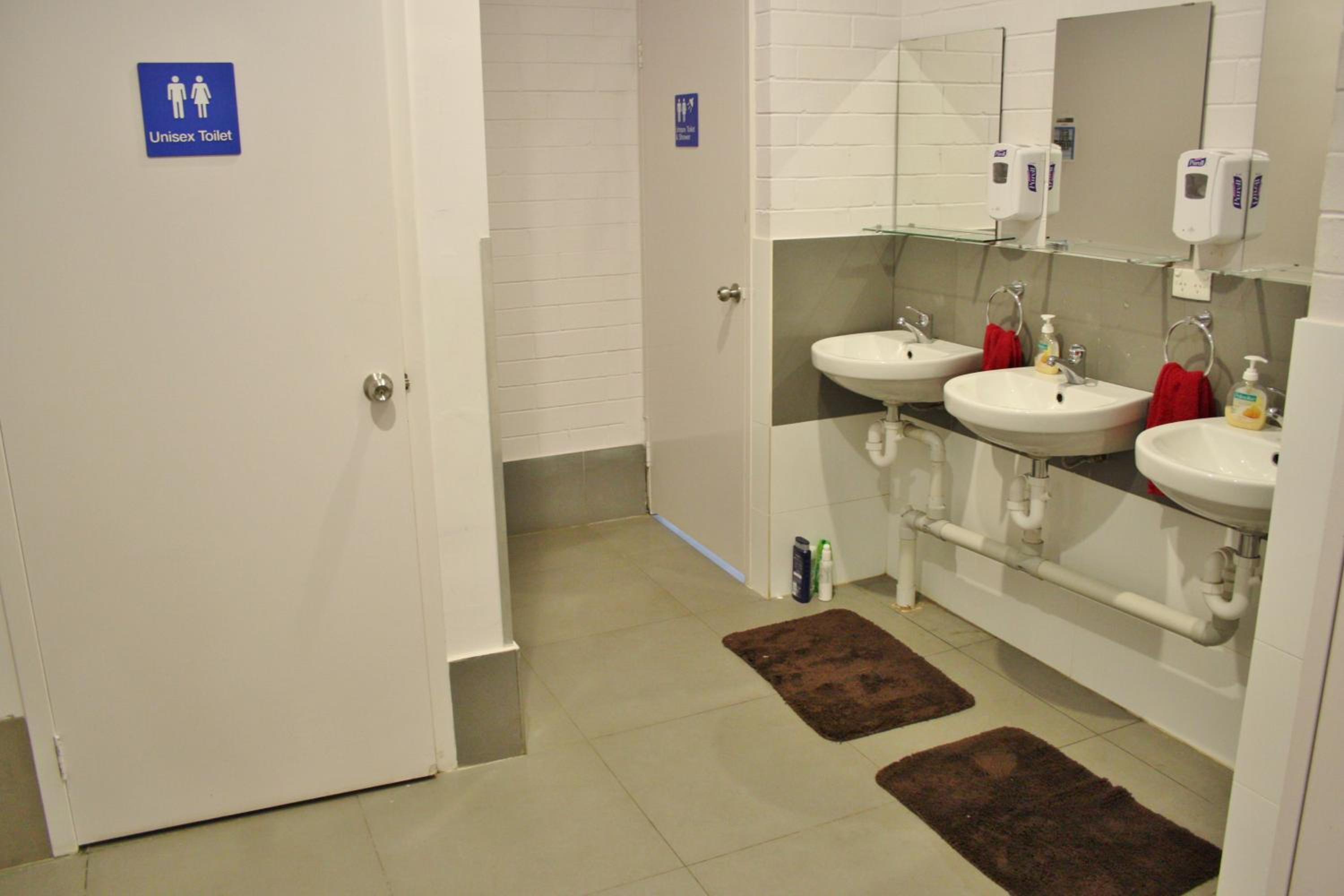 Quokka Backpackers Hostel Perth - note - Valid passport required to check in