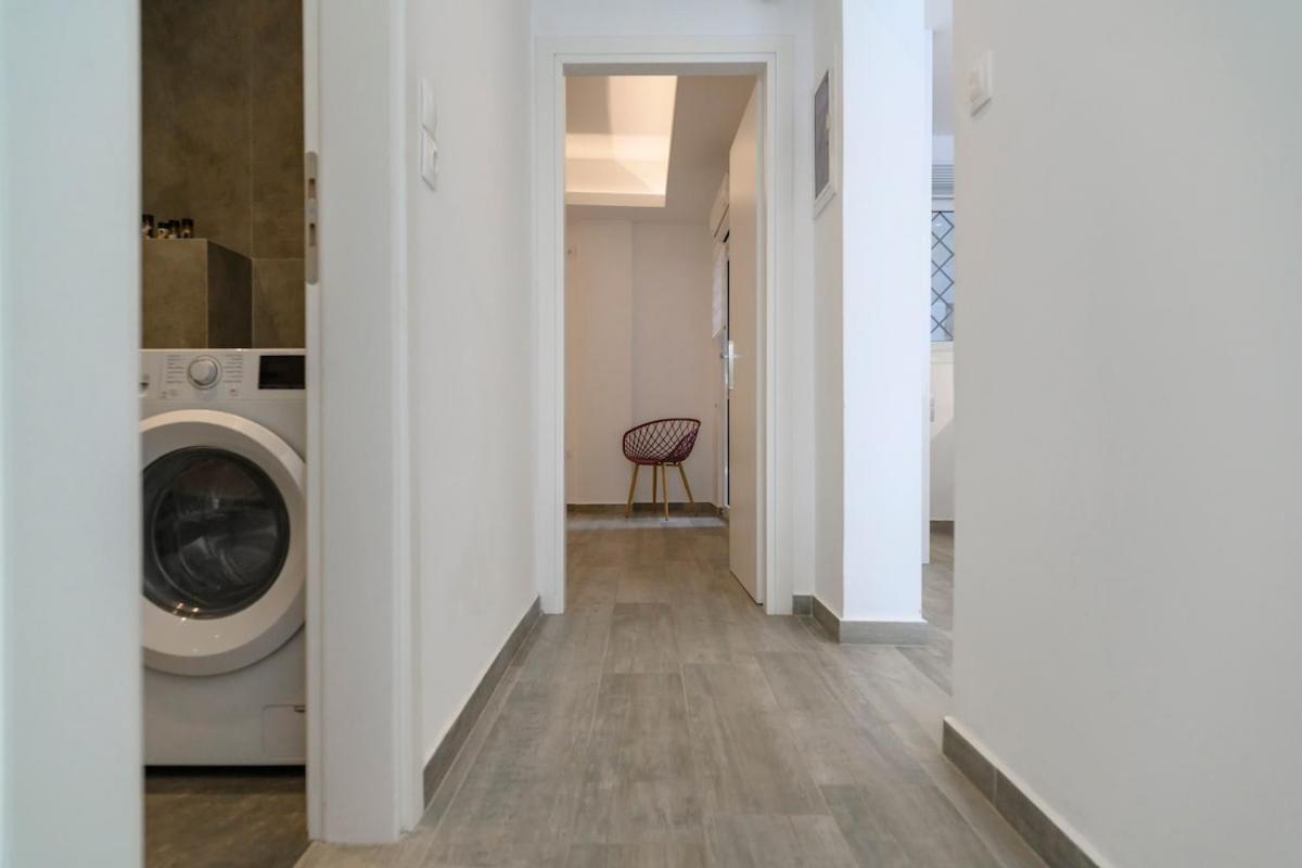 Icarus Minimal 2bedroom Bliss
