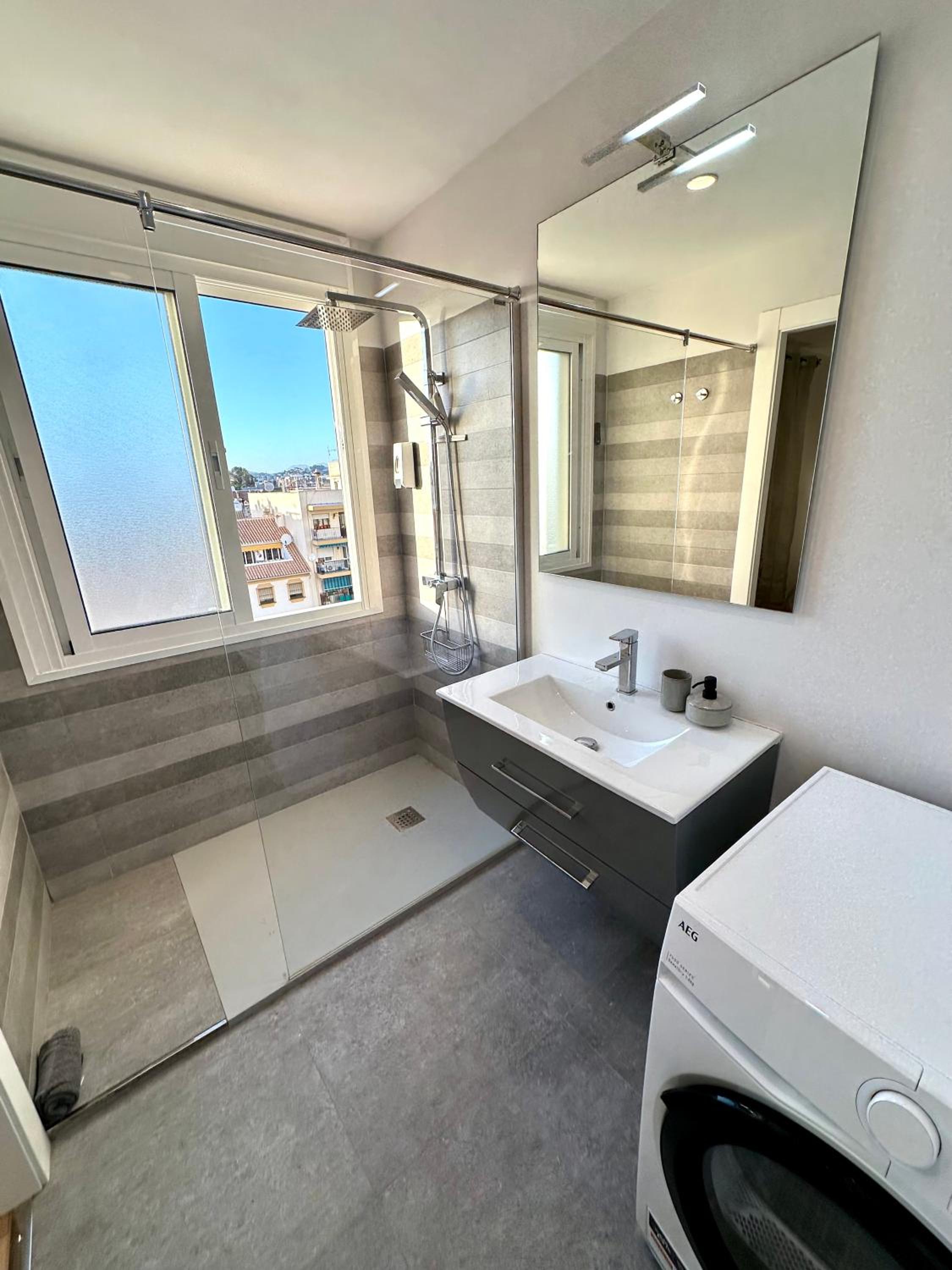Horizonte 3 Charming apartment with breathtaking sea view at first line of Fuengirola beach