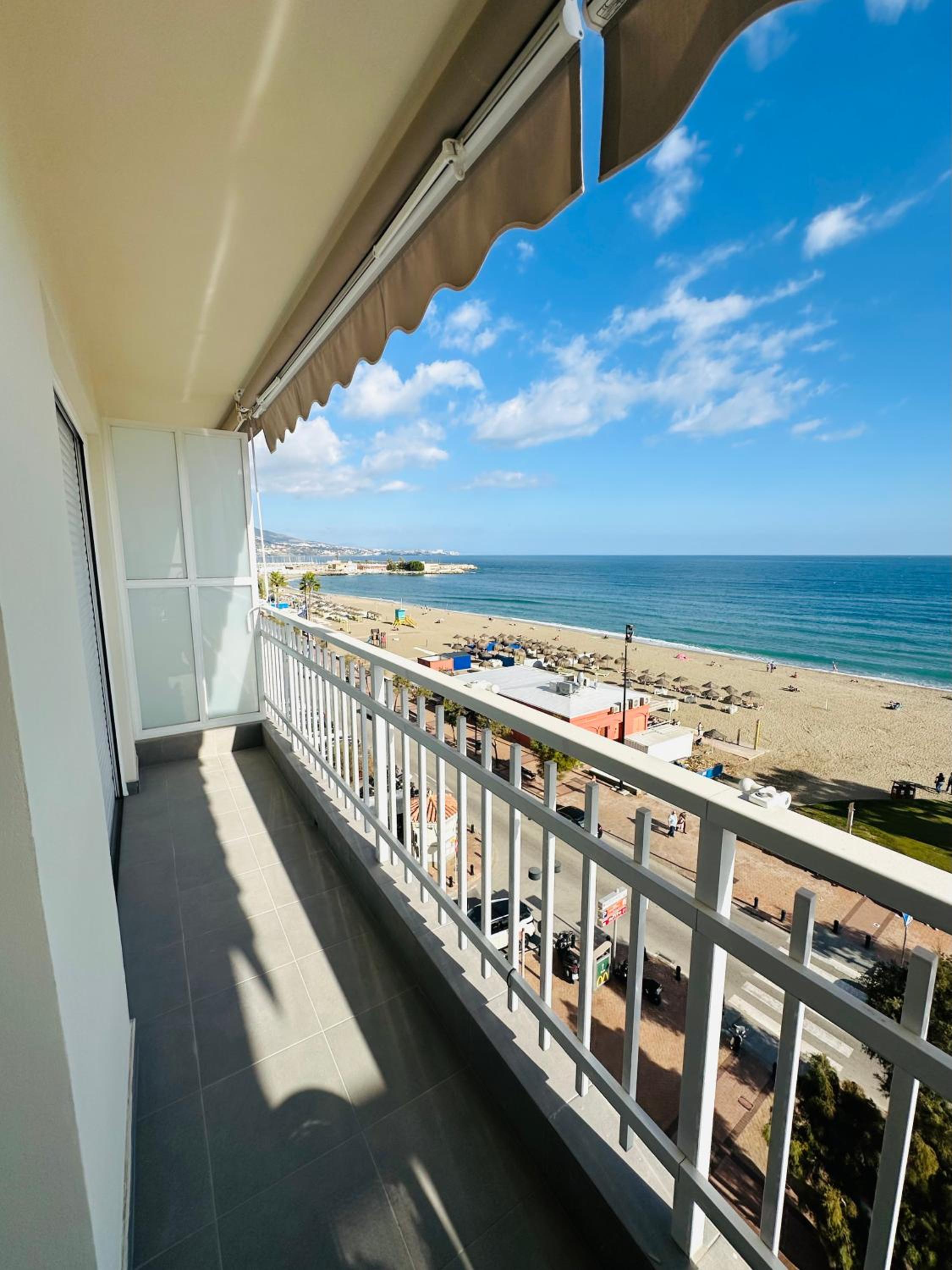 Horizonte 3 Charming apartment with breathtaking sea view at first line of Fuengirola beach