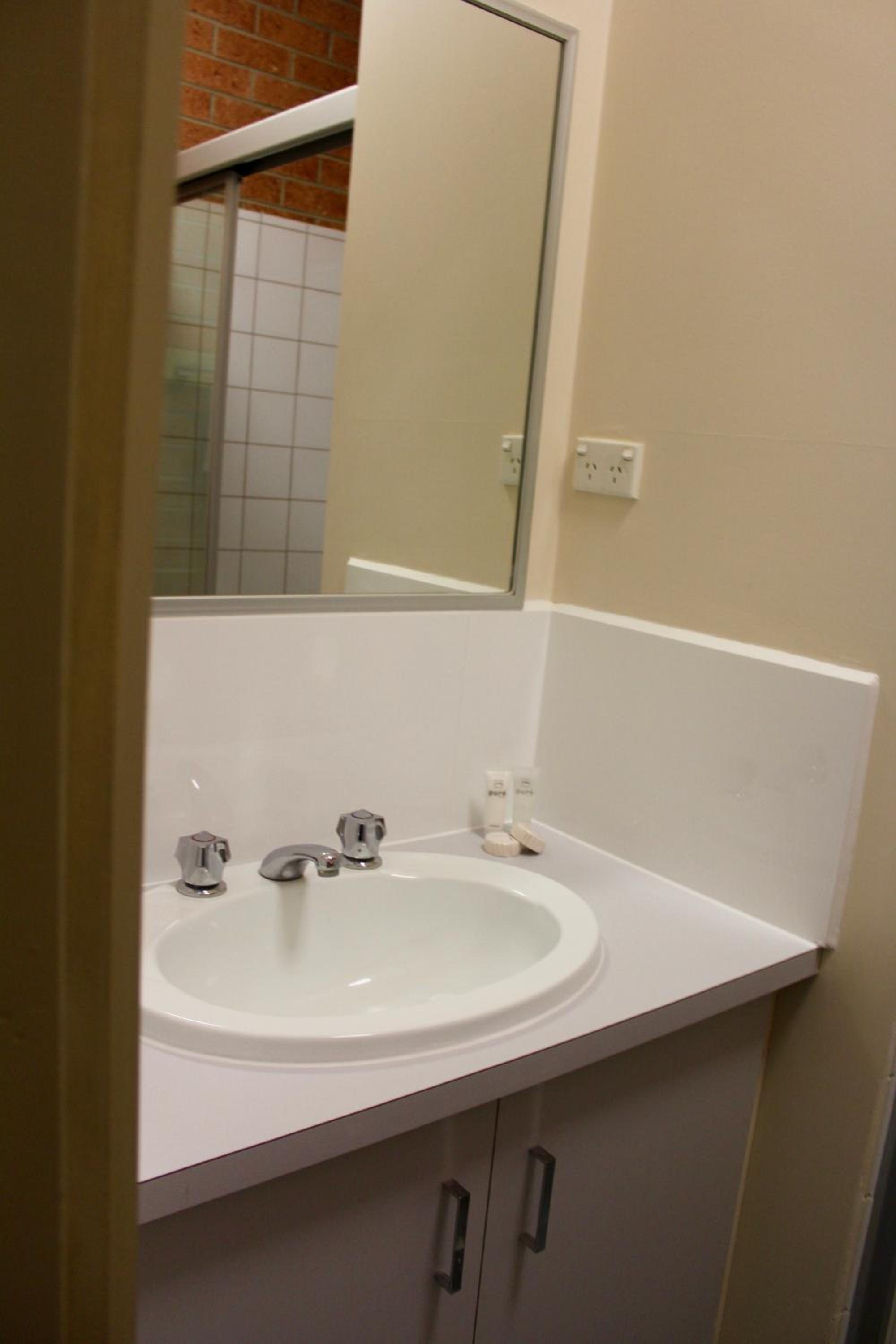 Cranbourne Motor Inn