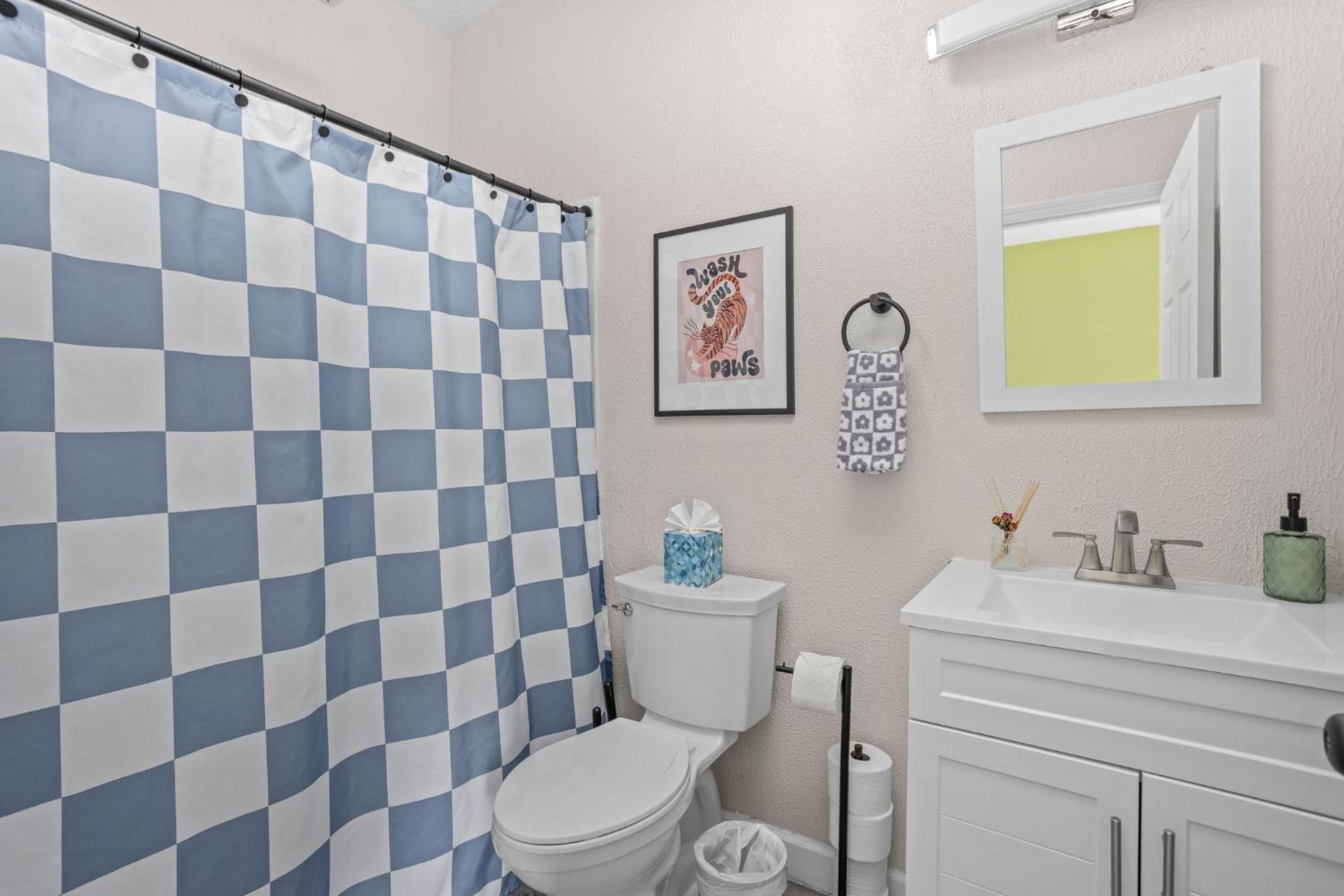 3BR Family-Friendly Home Near Downtown Indy & Game Room