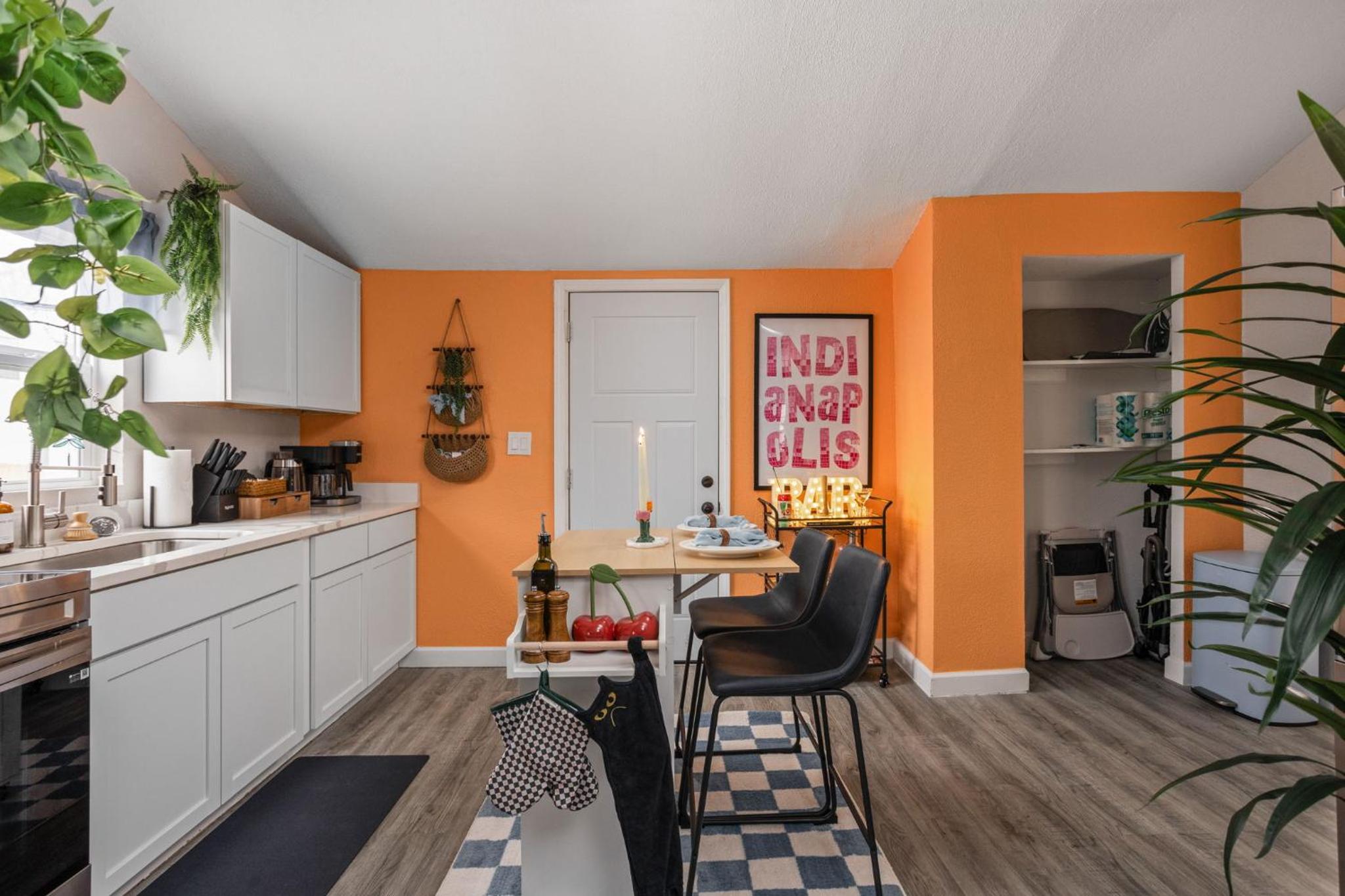 3BR Family-Friendly Home Near Downtown Indy & Game Room