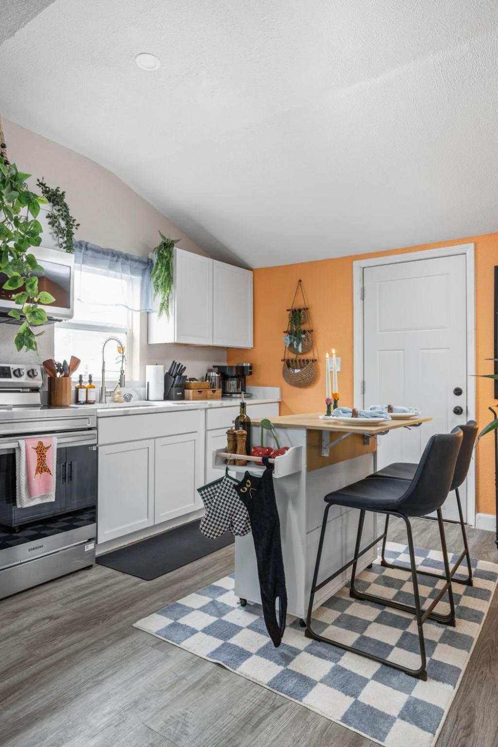 3BR Family-Friendly Home Near Downtown Indy & Game Room