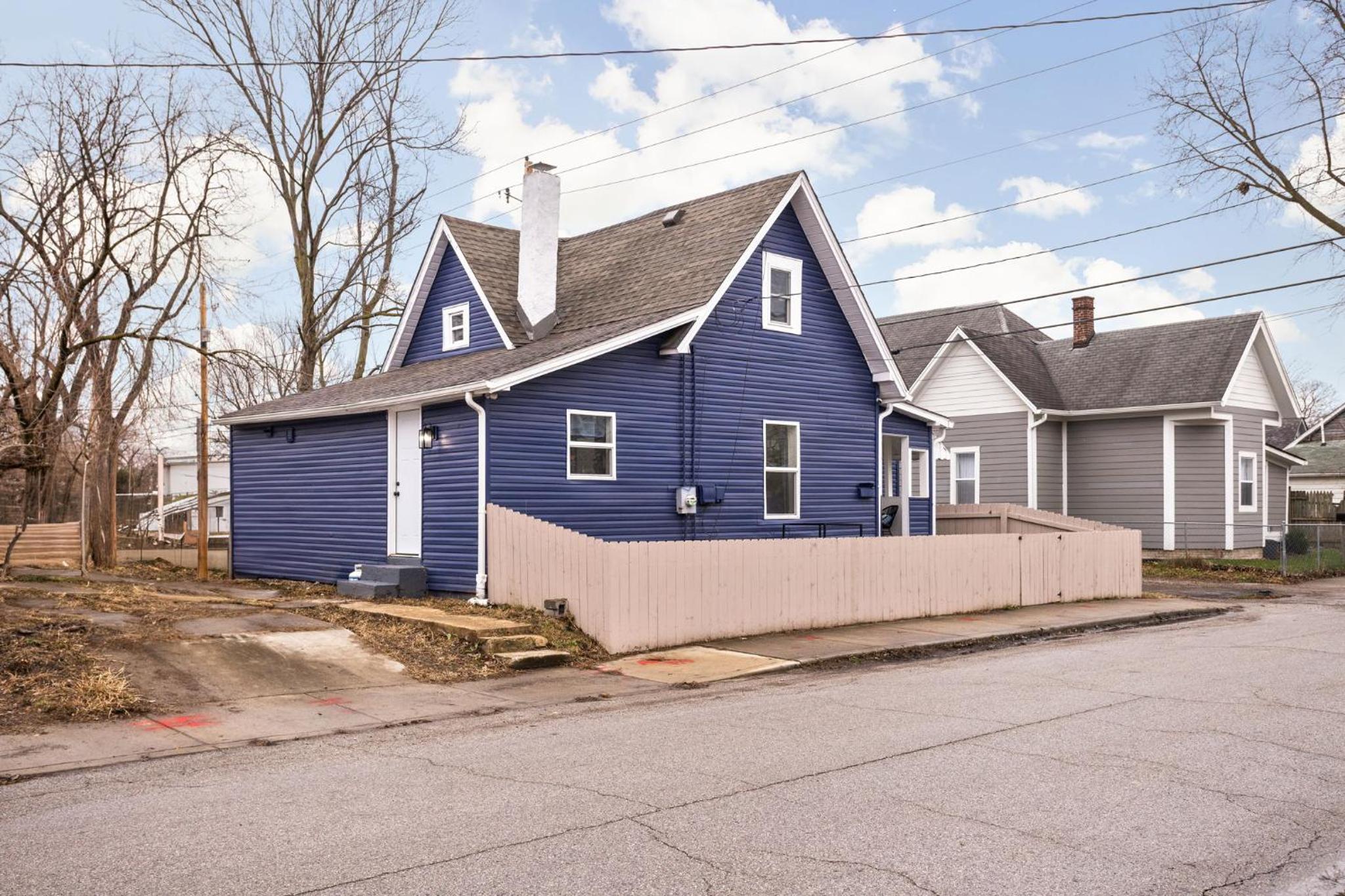 3BR Family-Friendly Home Near Downtown Indy & Game Room