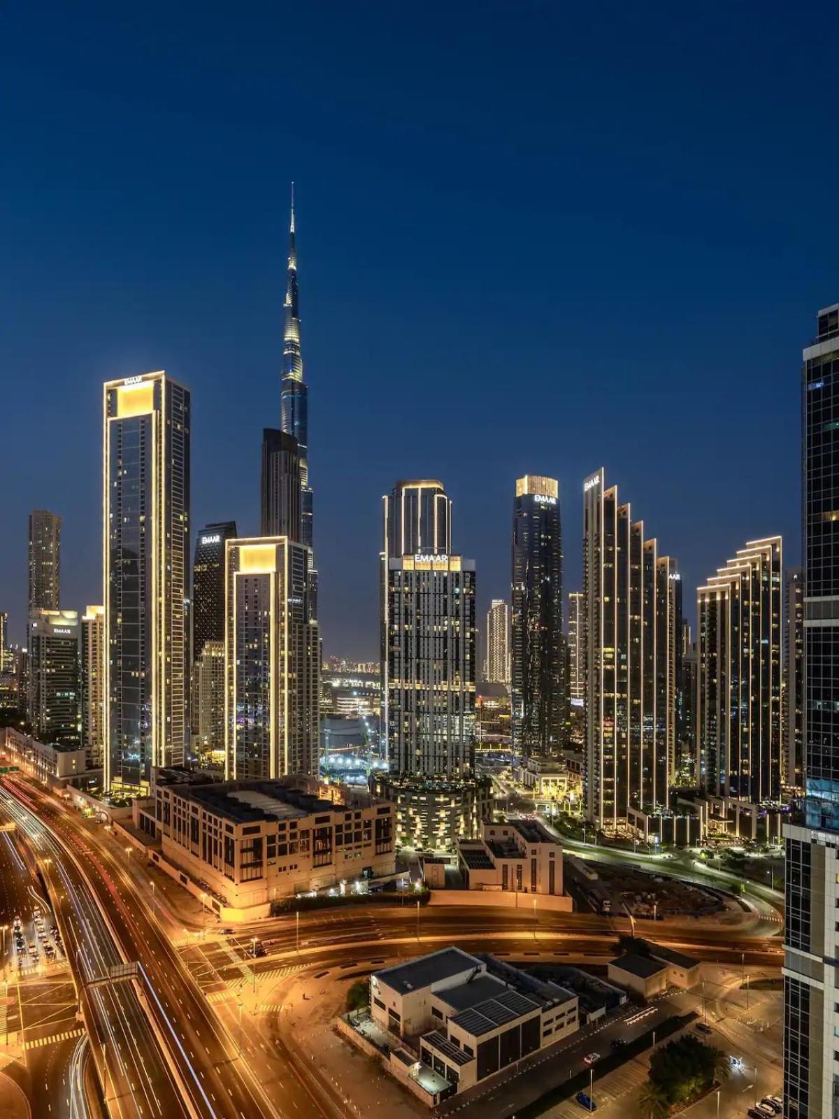 Paramount - Luxury 2BR Apartments with Burj or Sea Views - Access to the Infinity Pool on 64th Floor