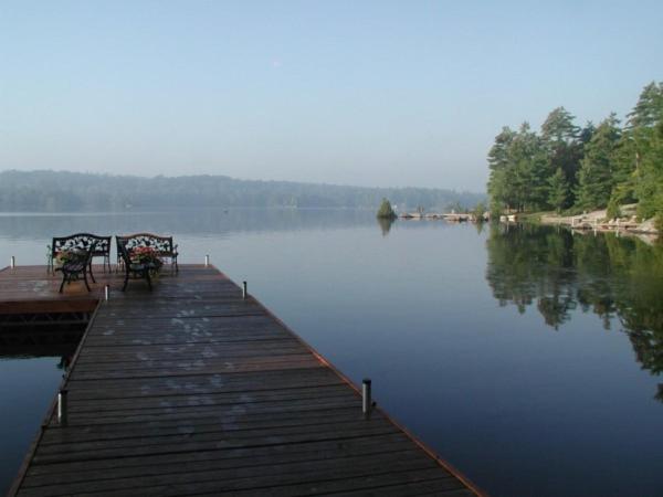 Westwind Inn on the Lake