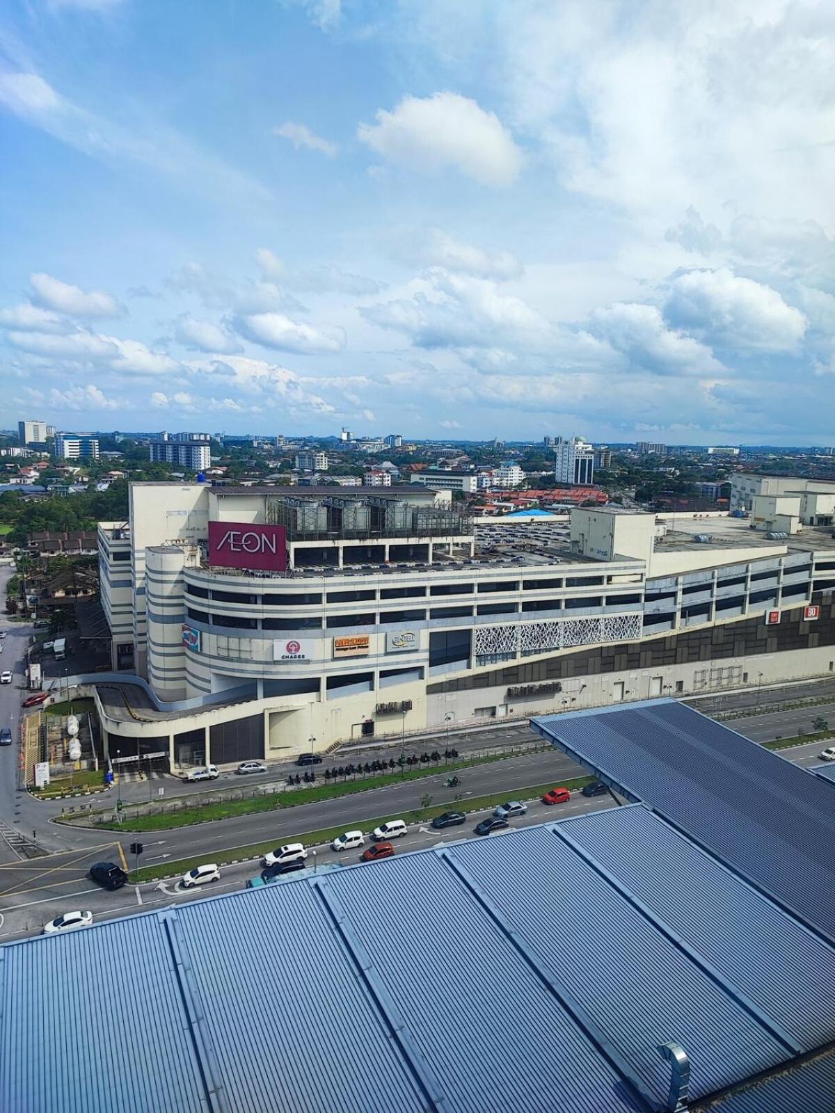 Kuching Podium Apartment Near Aeon Mall 3rd Mile