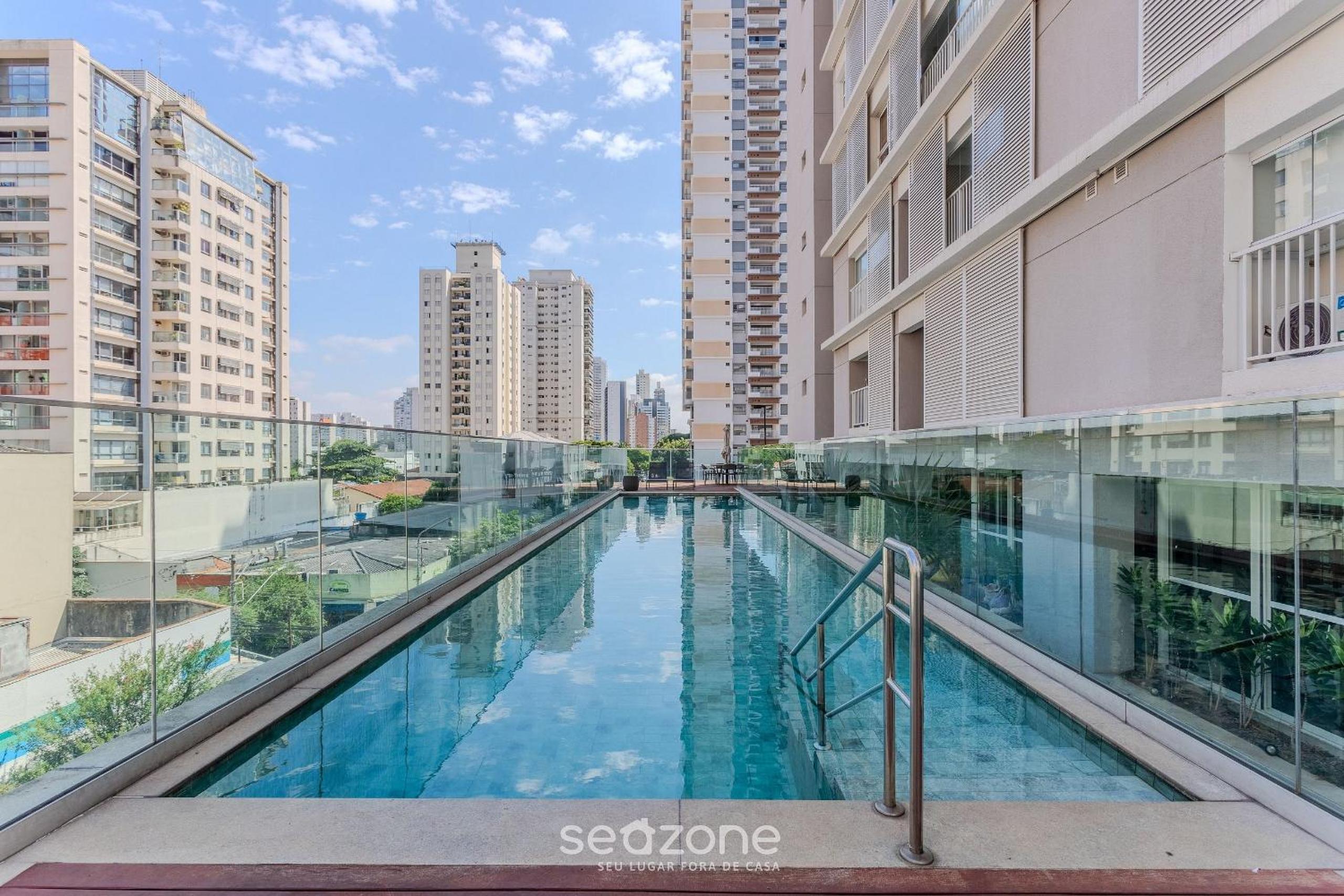 Studio w/ pool near Morumbi Shopping Mall JBN0043
