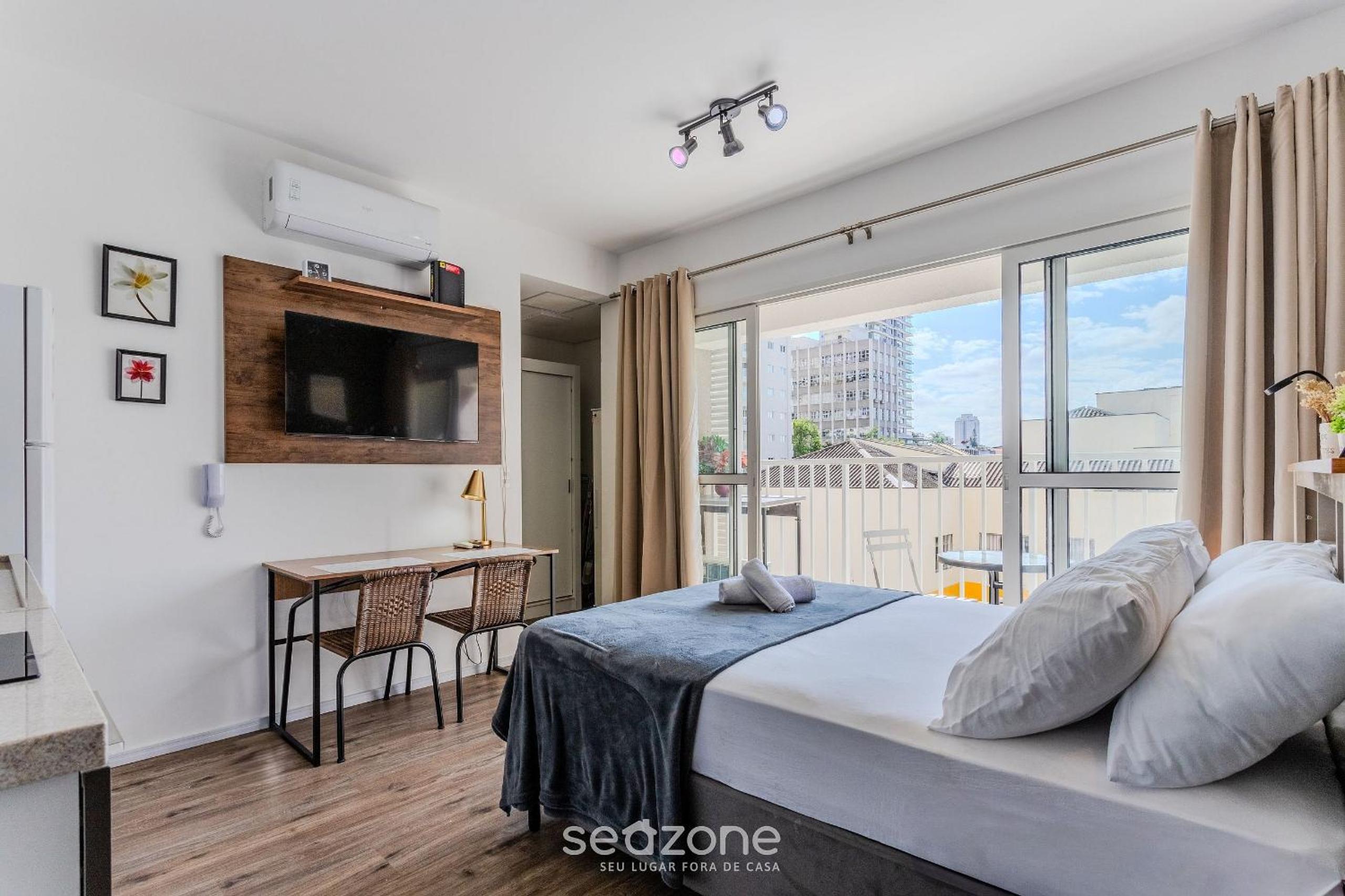 Studio w/ pool near Morumbi Shopping Mall JBN0043