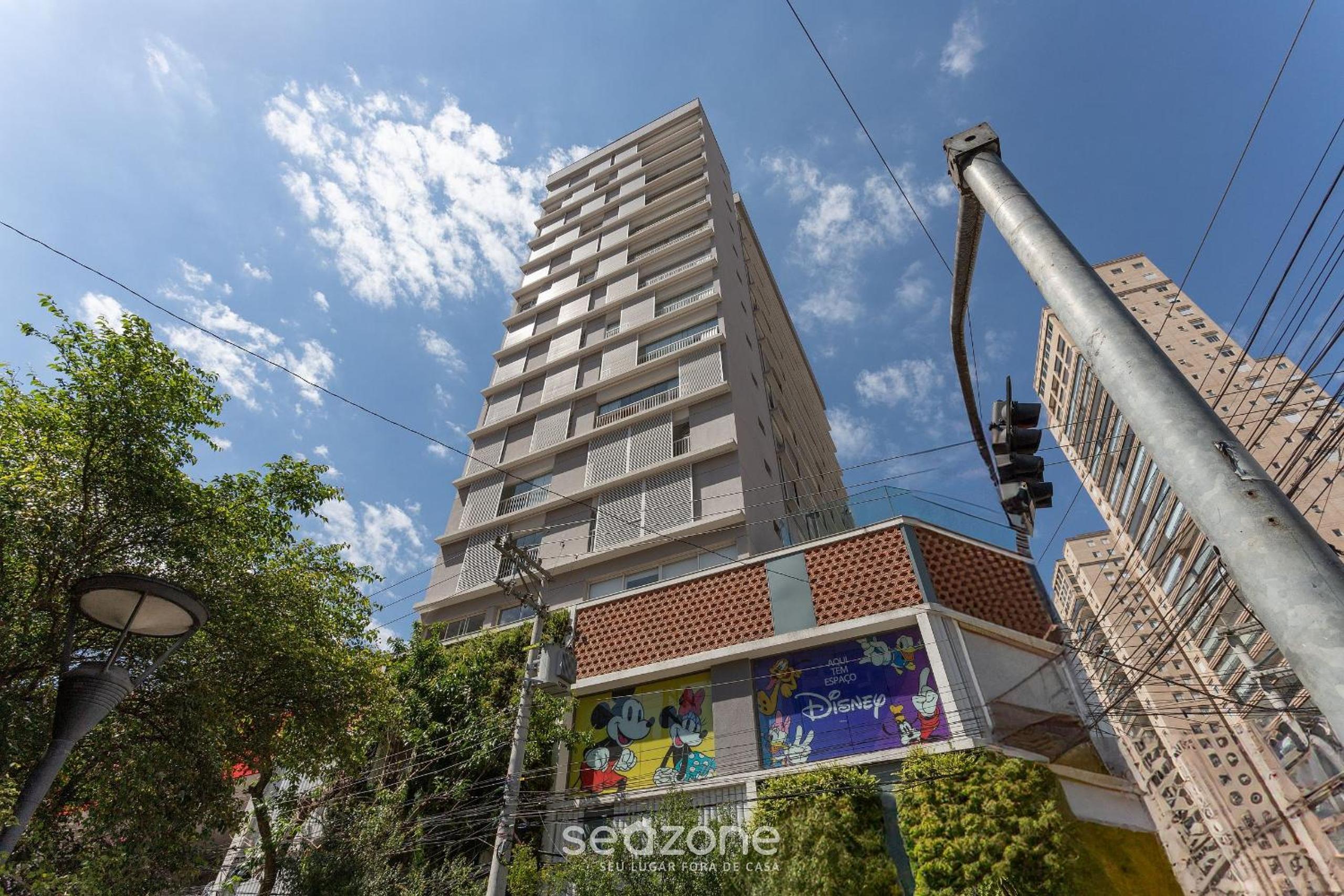 Studio w/ pool near Morumbi Shopping Mall JBN0043