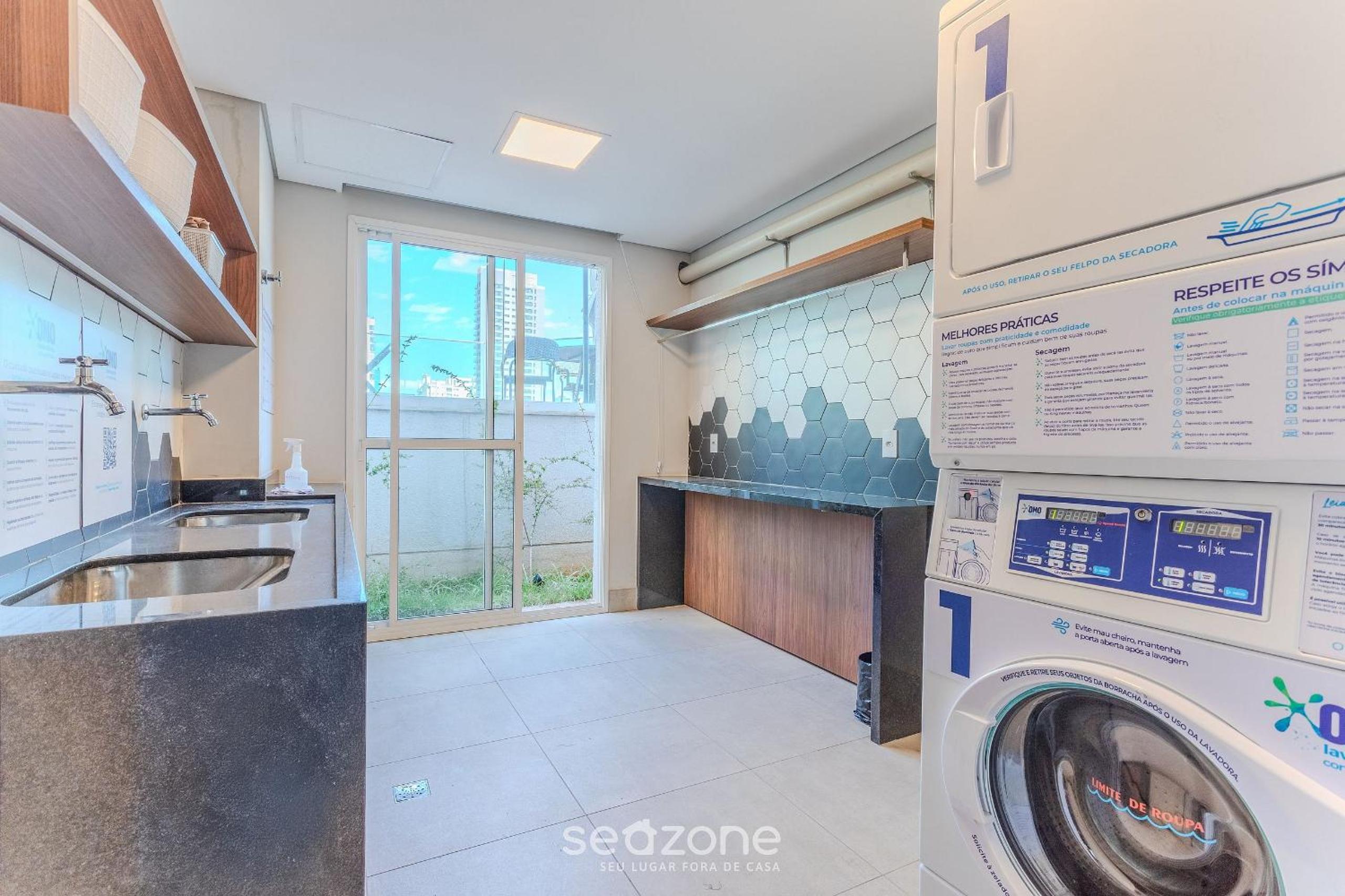 Studio w/ pool near Morumbi Shopping Mall JBN0043