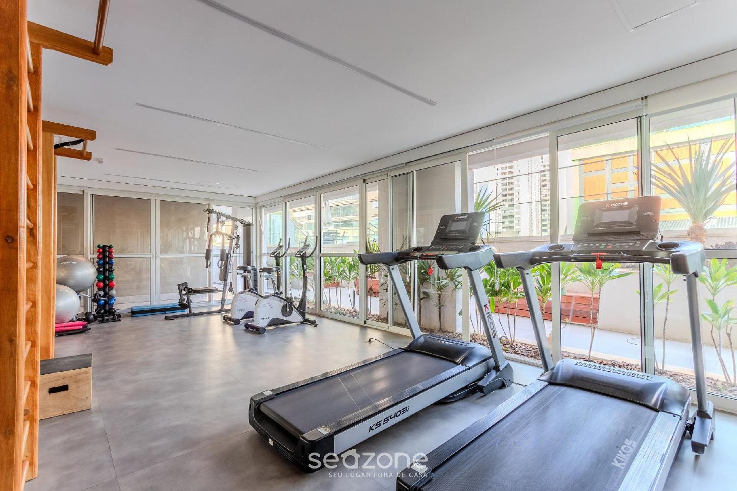Studio w/ pool near Morumbi Shopping Mall JBN0043