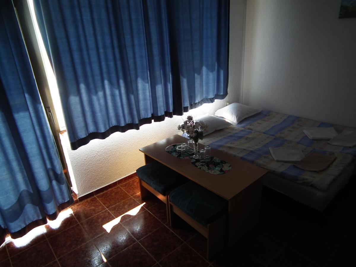 Photo 48