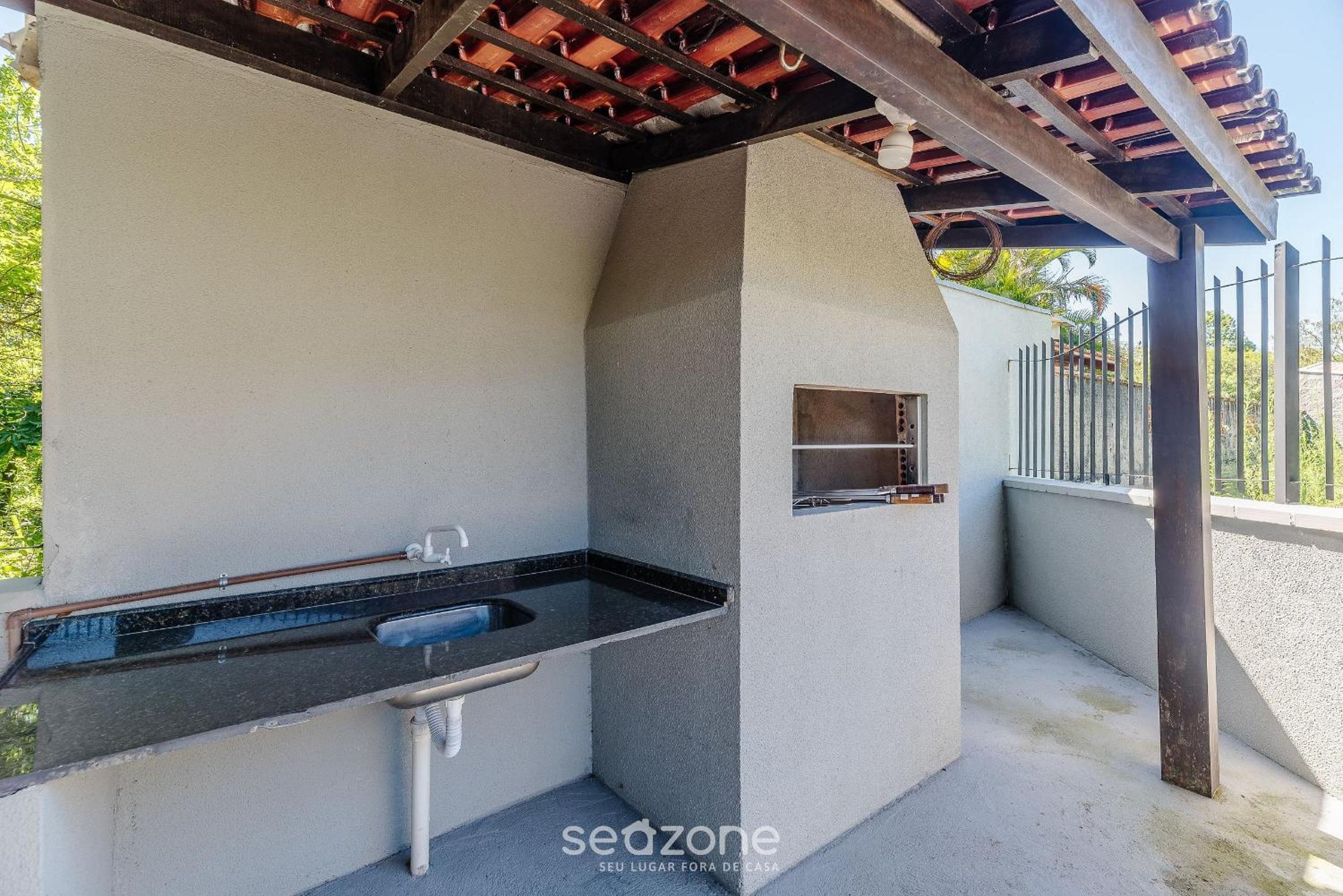 3BR Home w/ BBQ 140m from the beach RAE0126