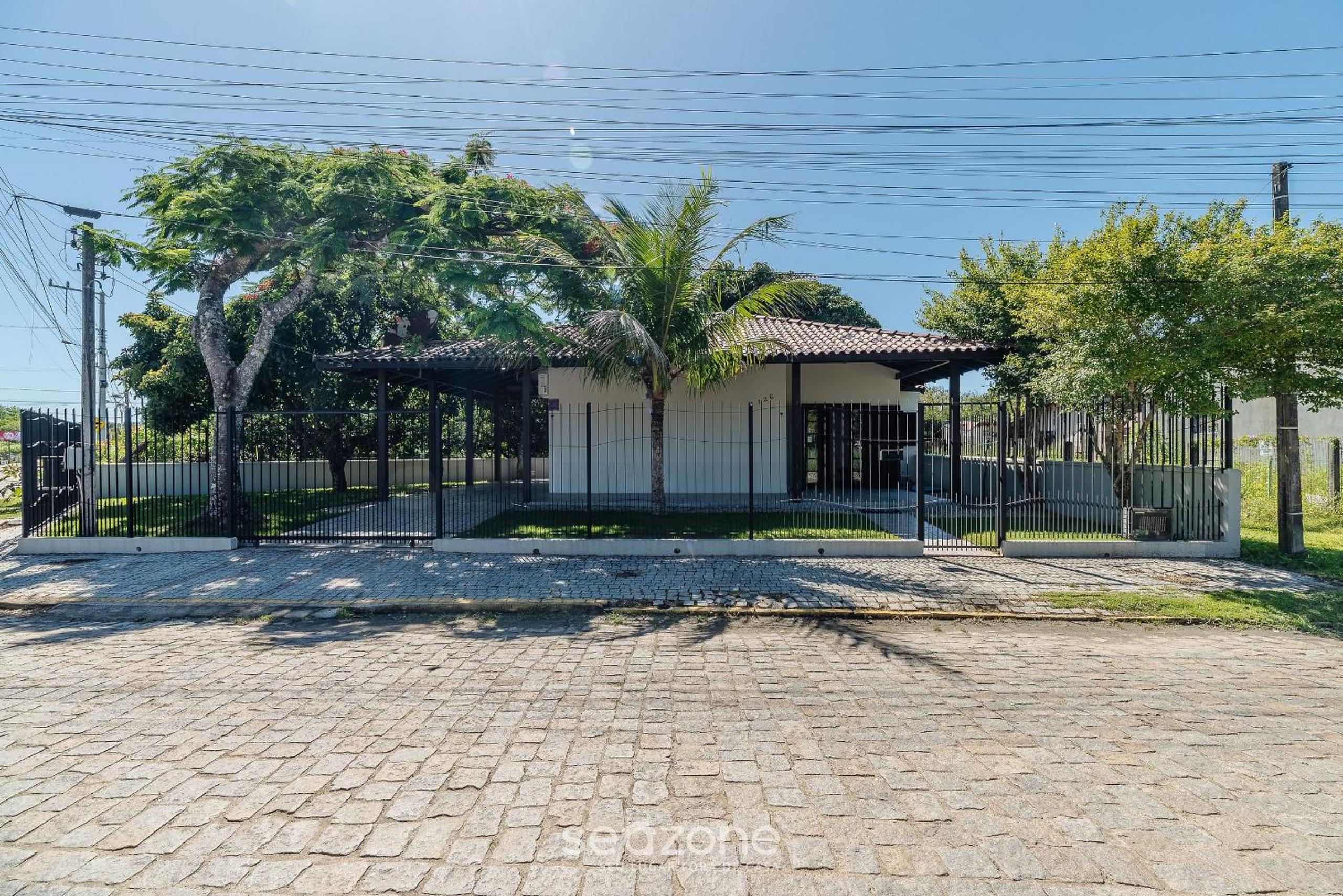 3BR Home w/ BBQ 140m from the beach RAE0126