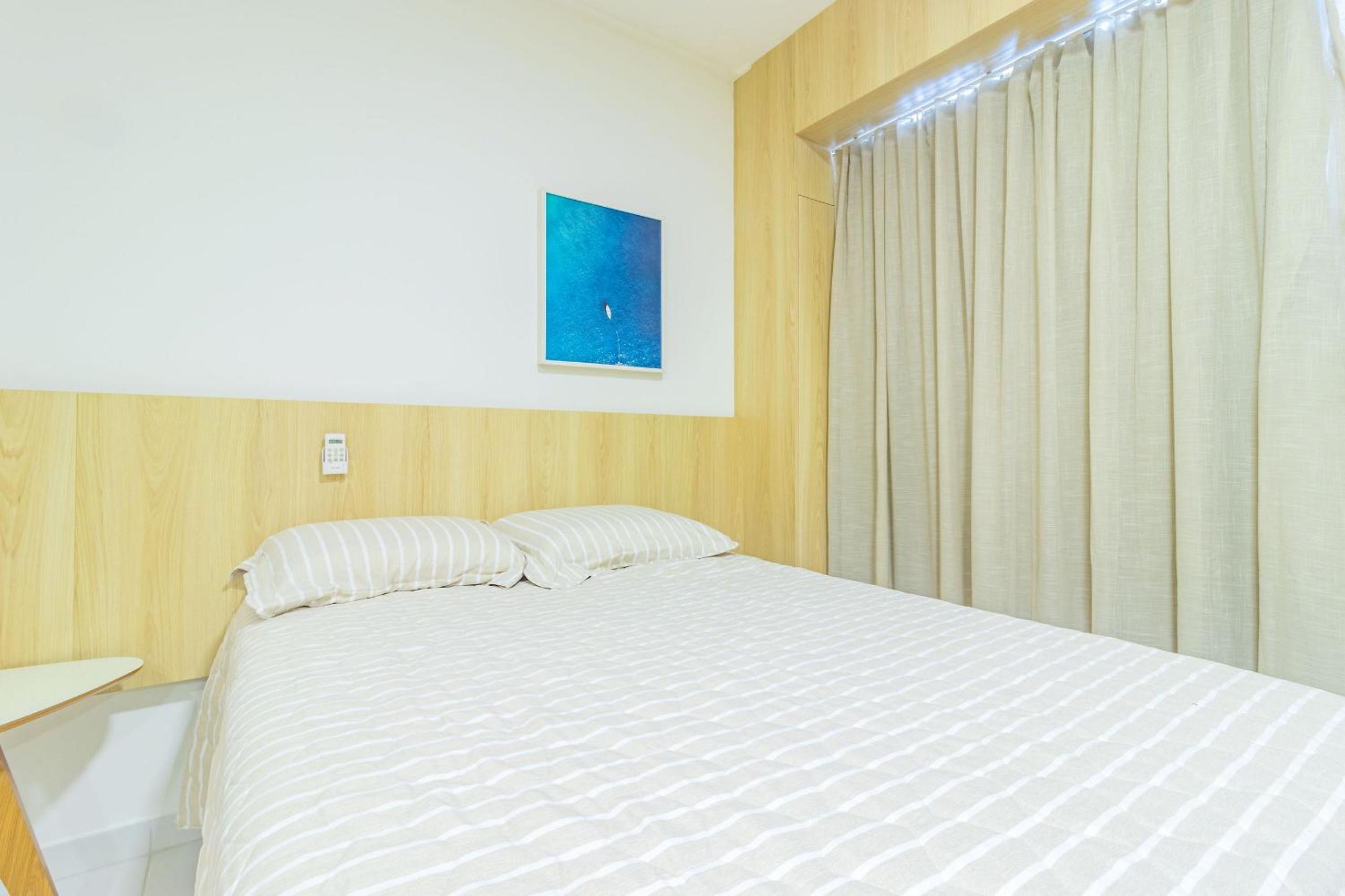 Makia Beach #D307 - Flat com varanda por Carpediem