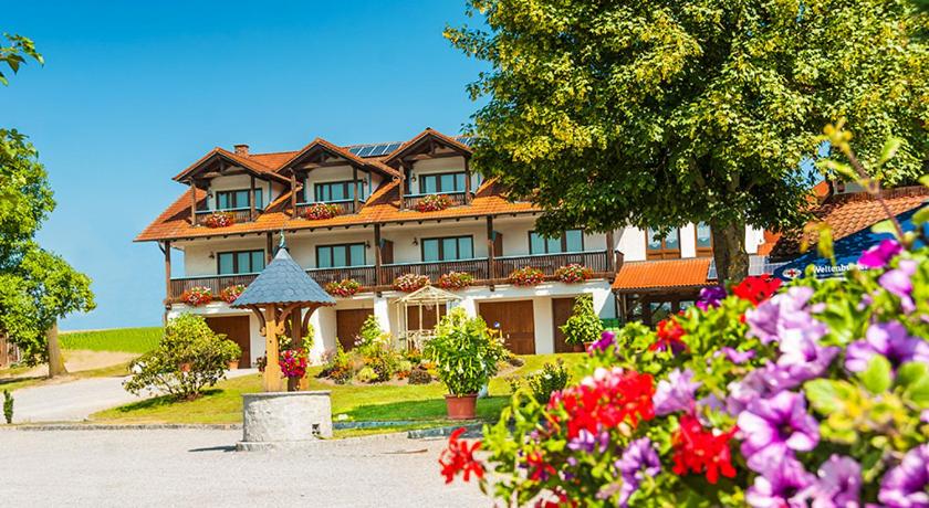 Landhotel Mappacher Hof - Property Image 33