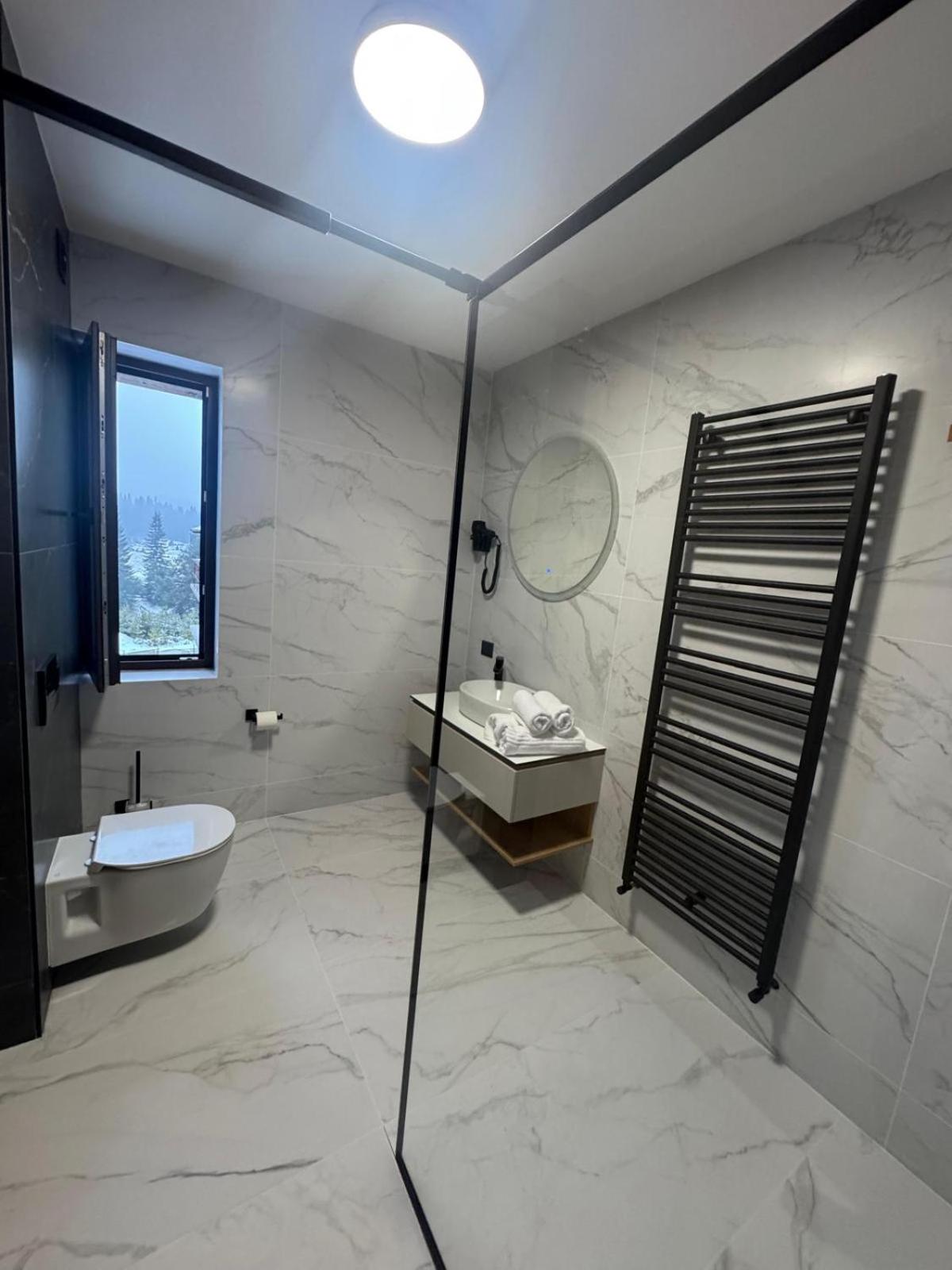 Massif Grand Chalet Apartments