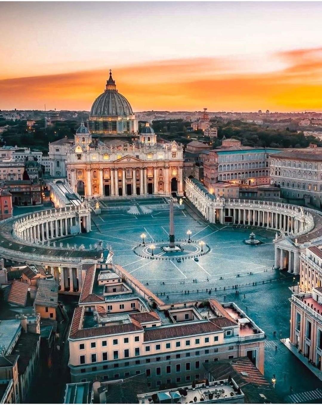 Vatican Exclusive Suite