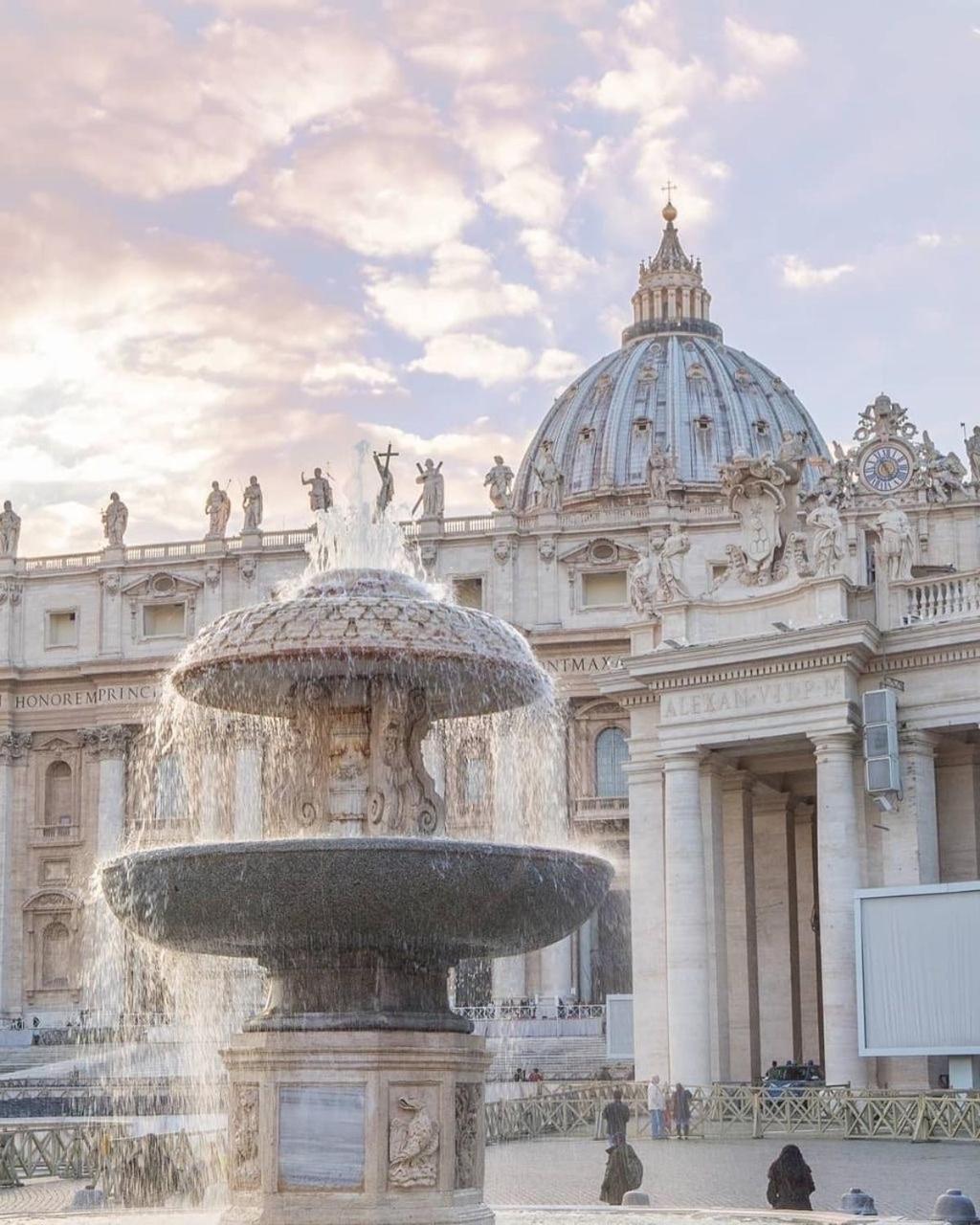 Vatican Exclusive Suite