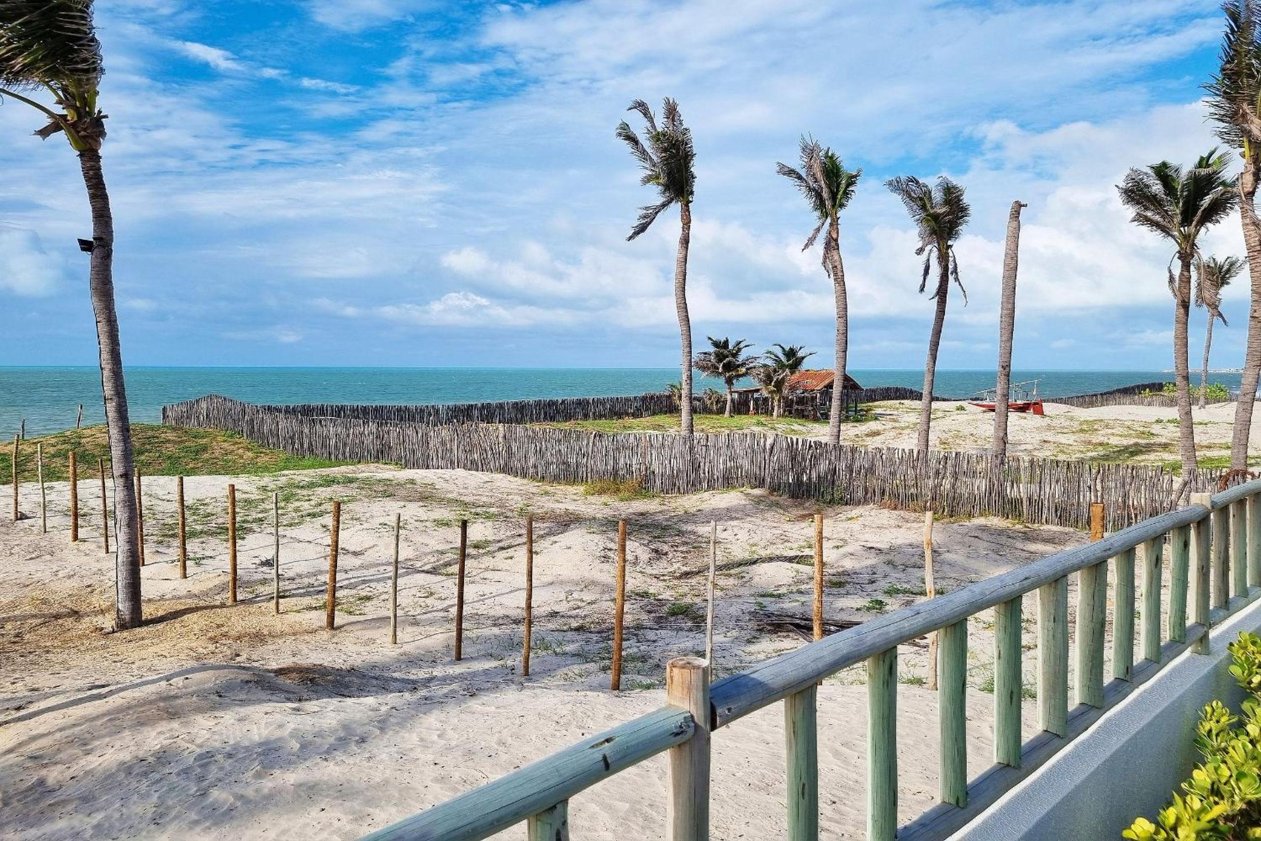 The Point Bungalow on the sand in Fortim By Carpediem