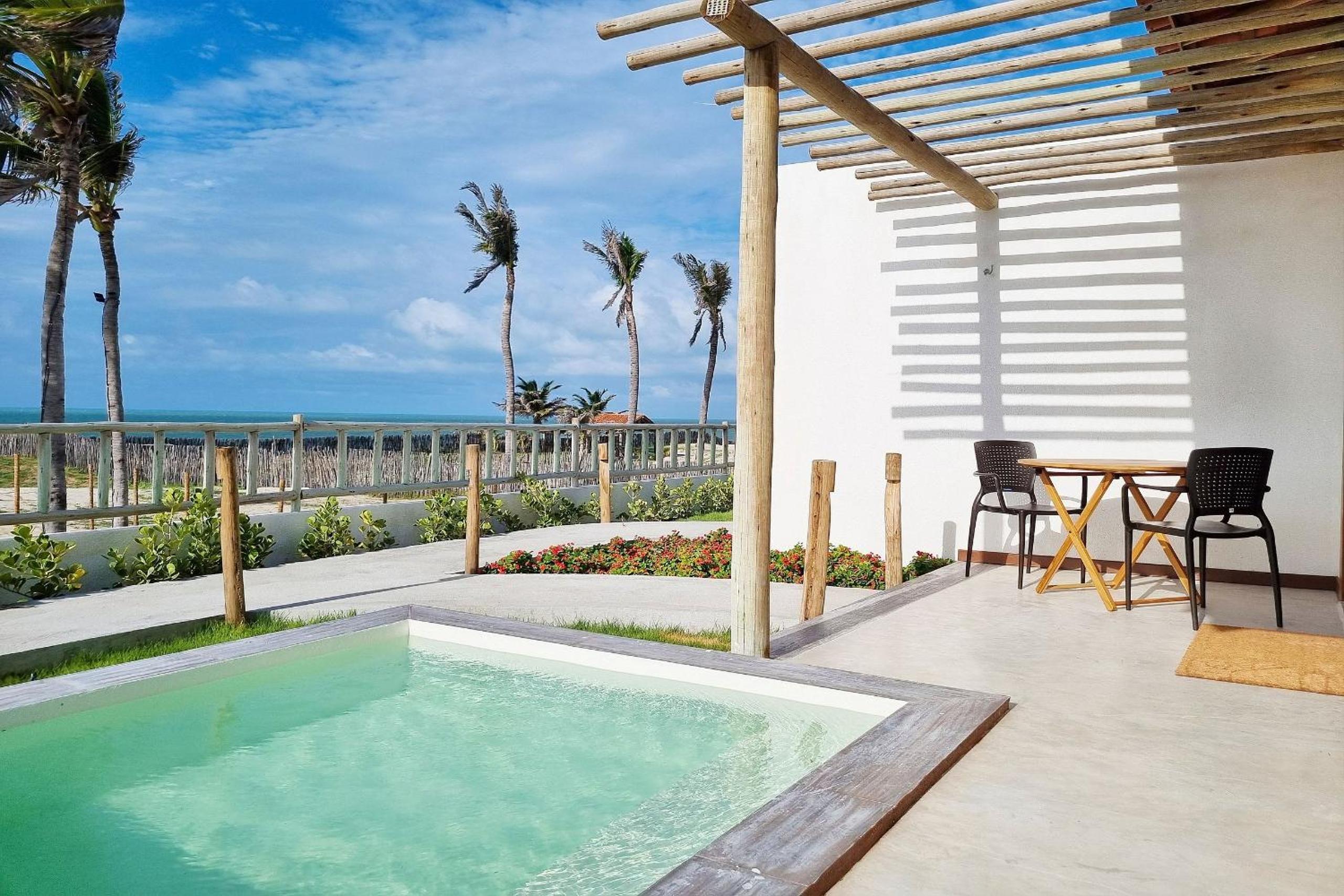 The Point Bungalow on the sand in Fortim By Carpediem