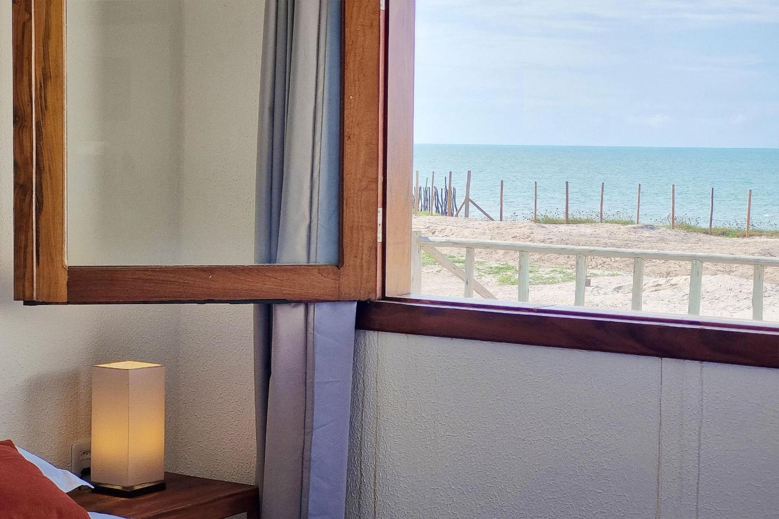 The Point Bungalow on the sand in Fortim By Carpediem