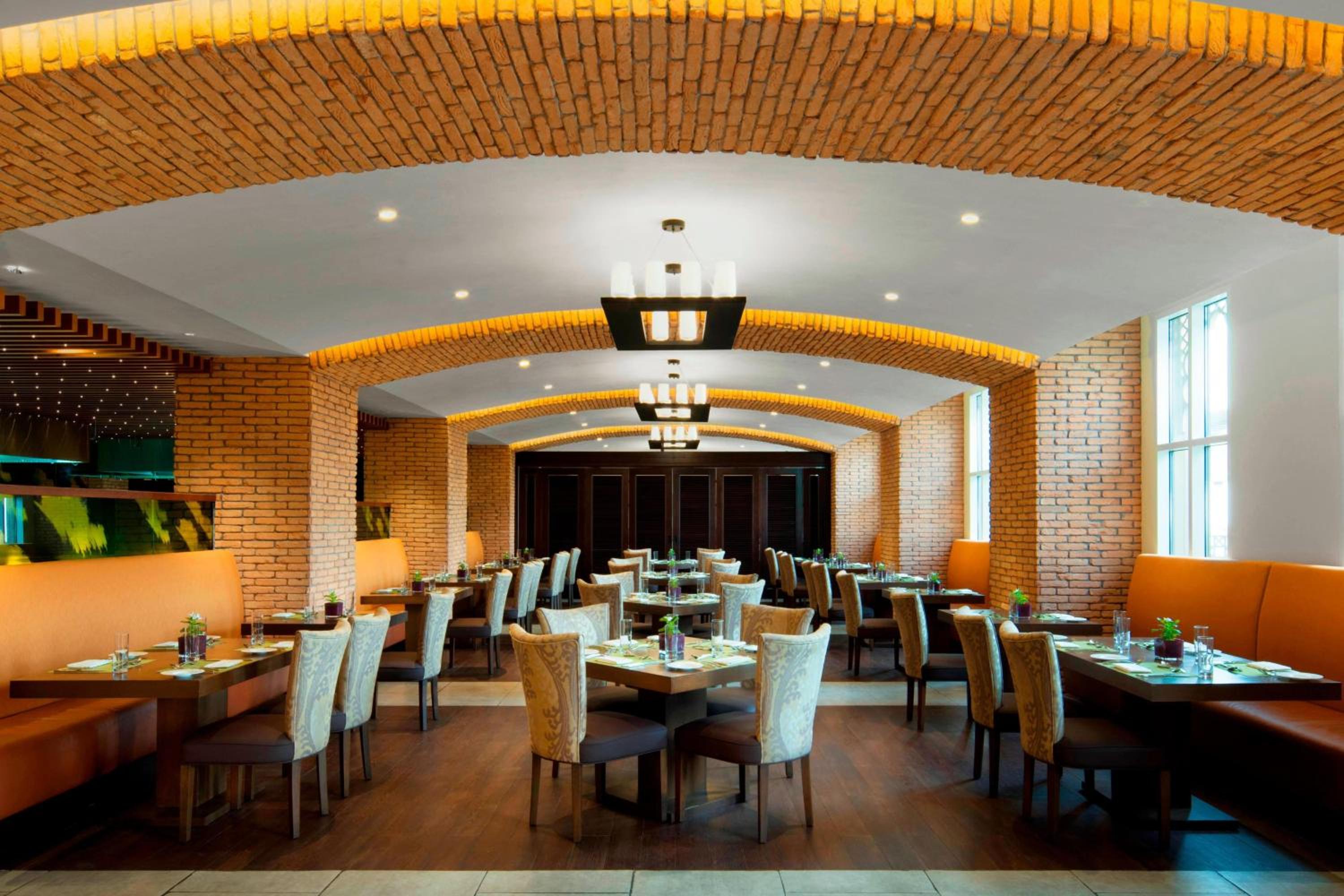 Sheraton Sharjah Beach Resort and Spa — photo 15