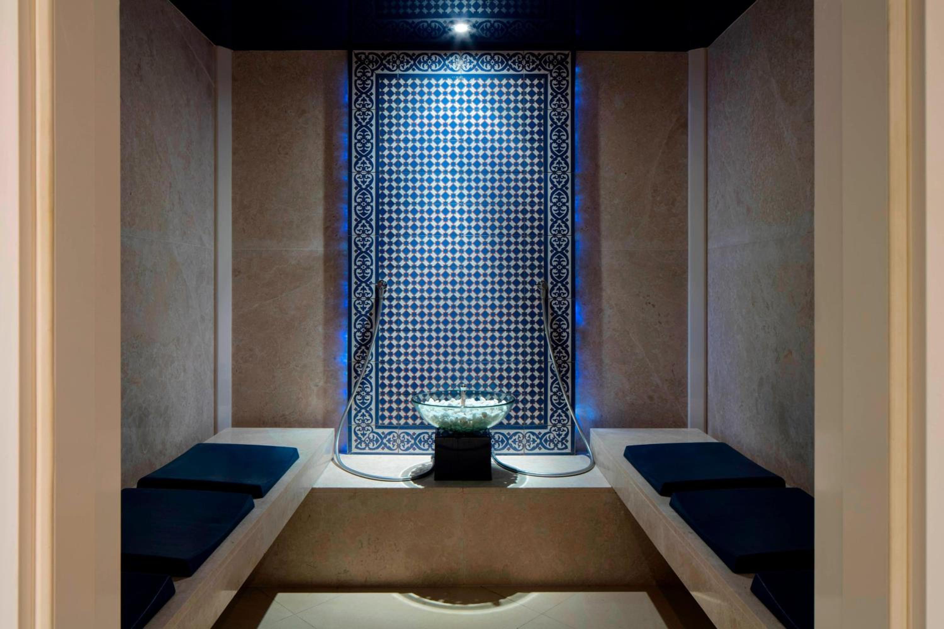 Sheraton Sharjah Beach Resort and Spa — photo 61