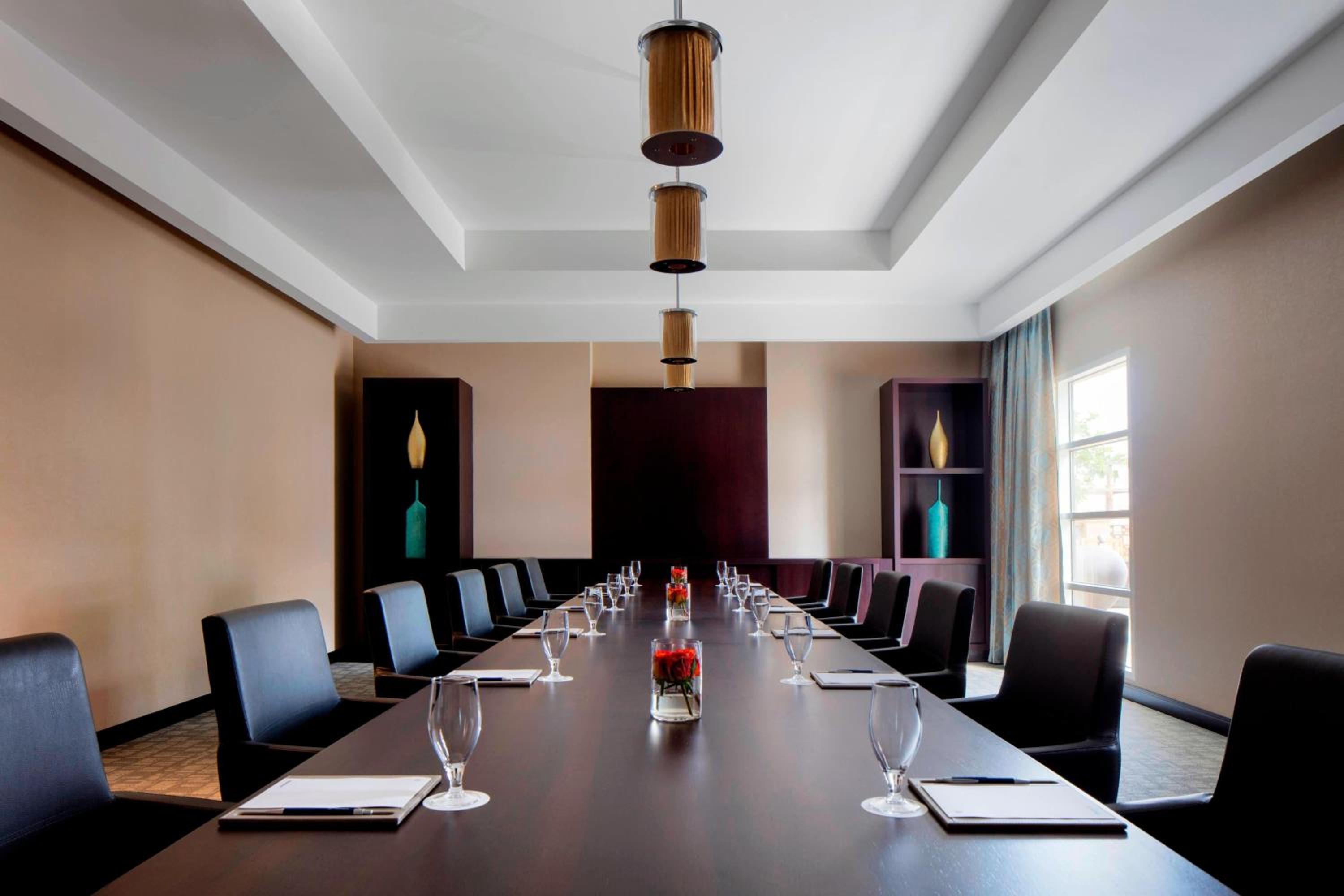 Sheraton Sharjah Beach Resort and Spa — photo 19