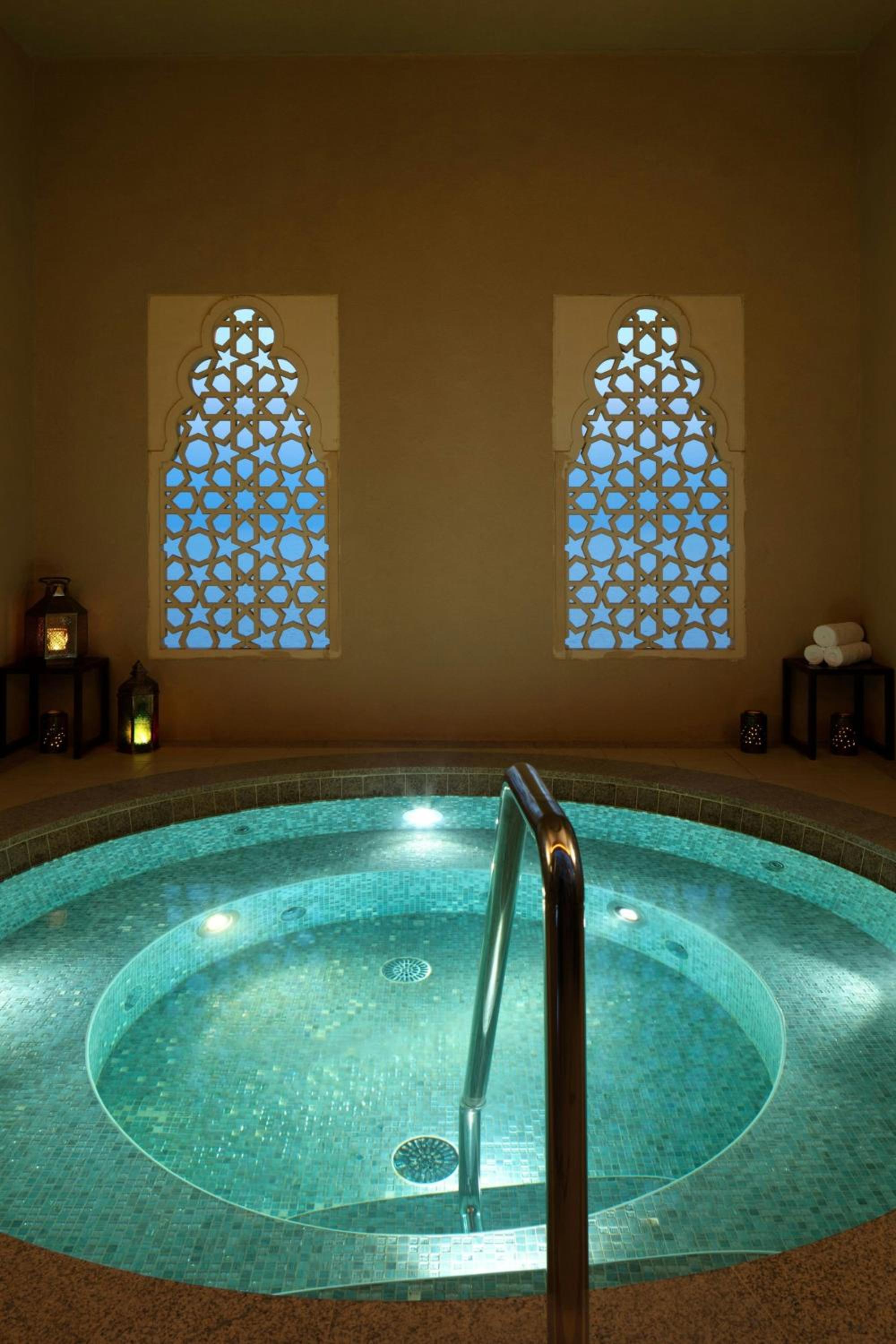 Sheraton Sharjah Beach Resort and Spa — photo 59