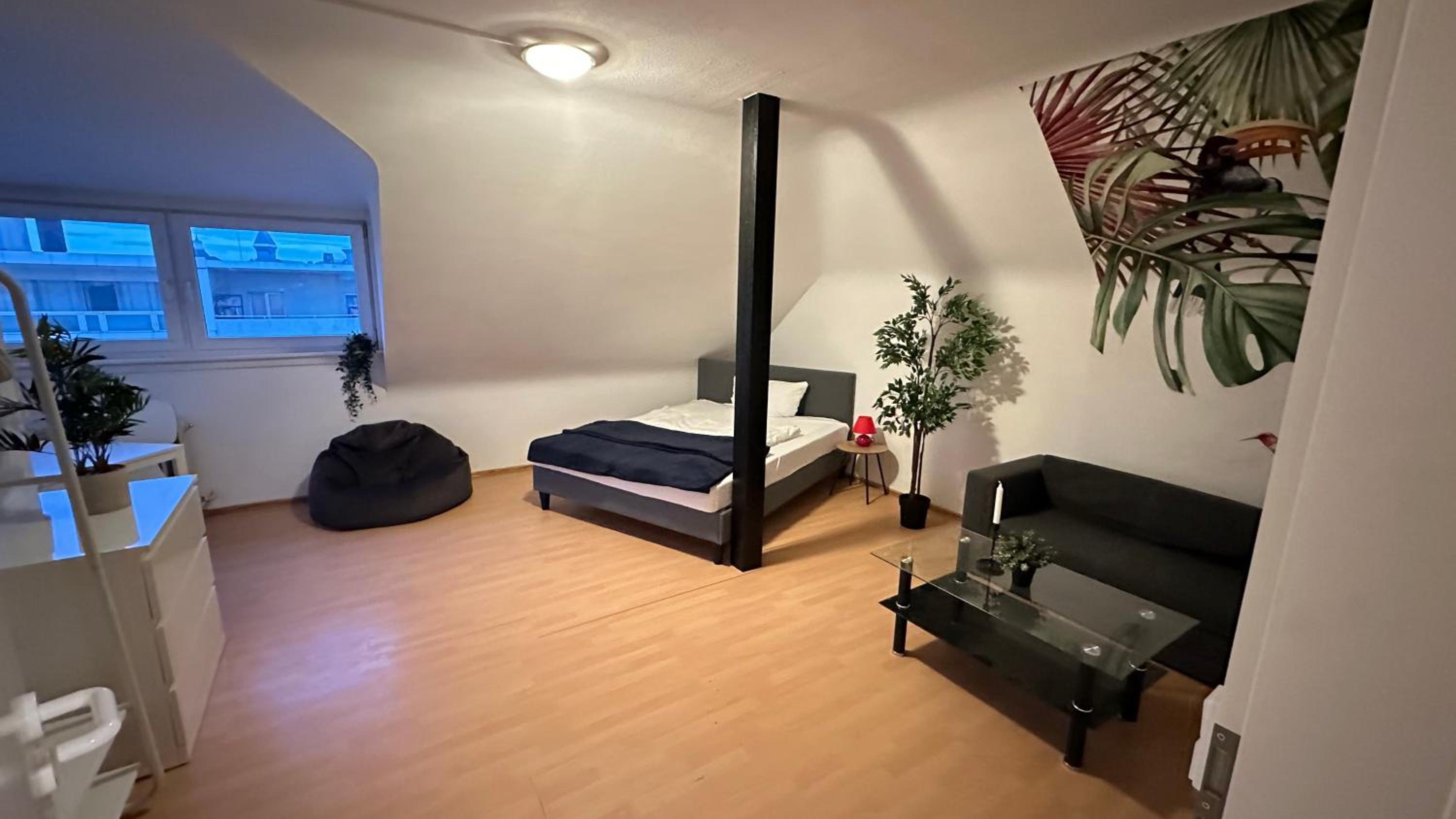 Rooftop Apartment - 3 SZ - 1 BAD - 1 WZ - 1 Küche