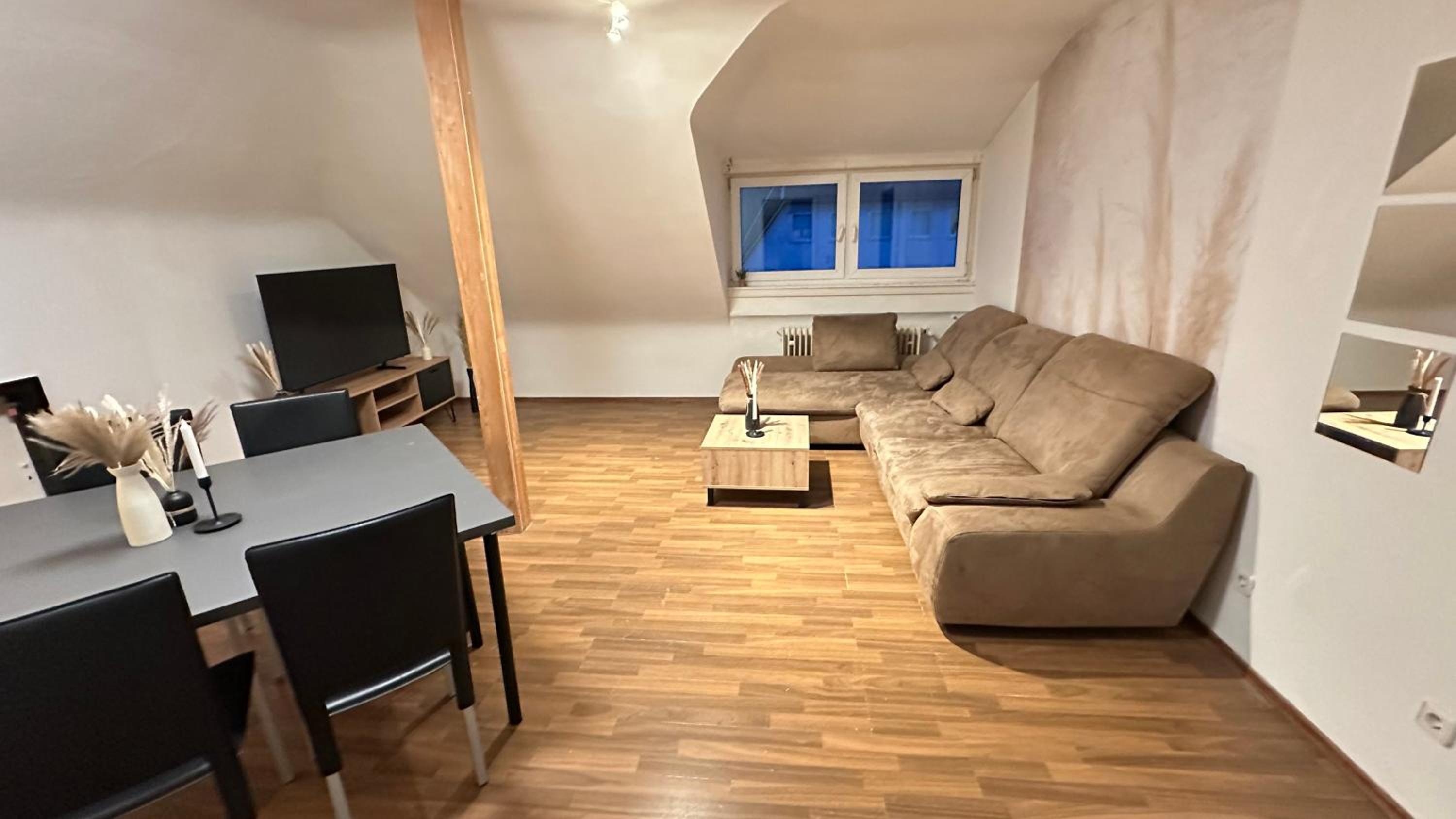 Rooftop Apartment - 3 SZ - 1 BAD - 1 WZ - 1 Küche