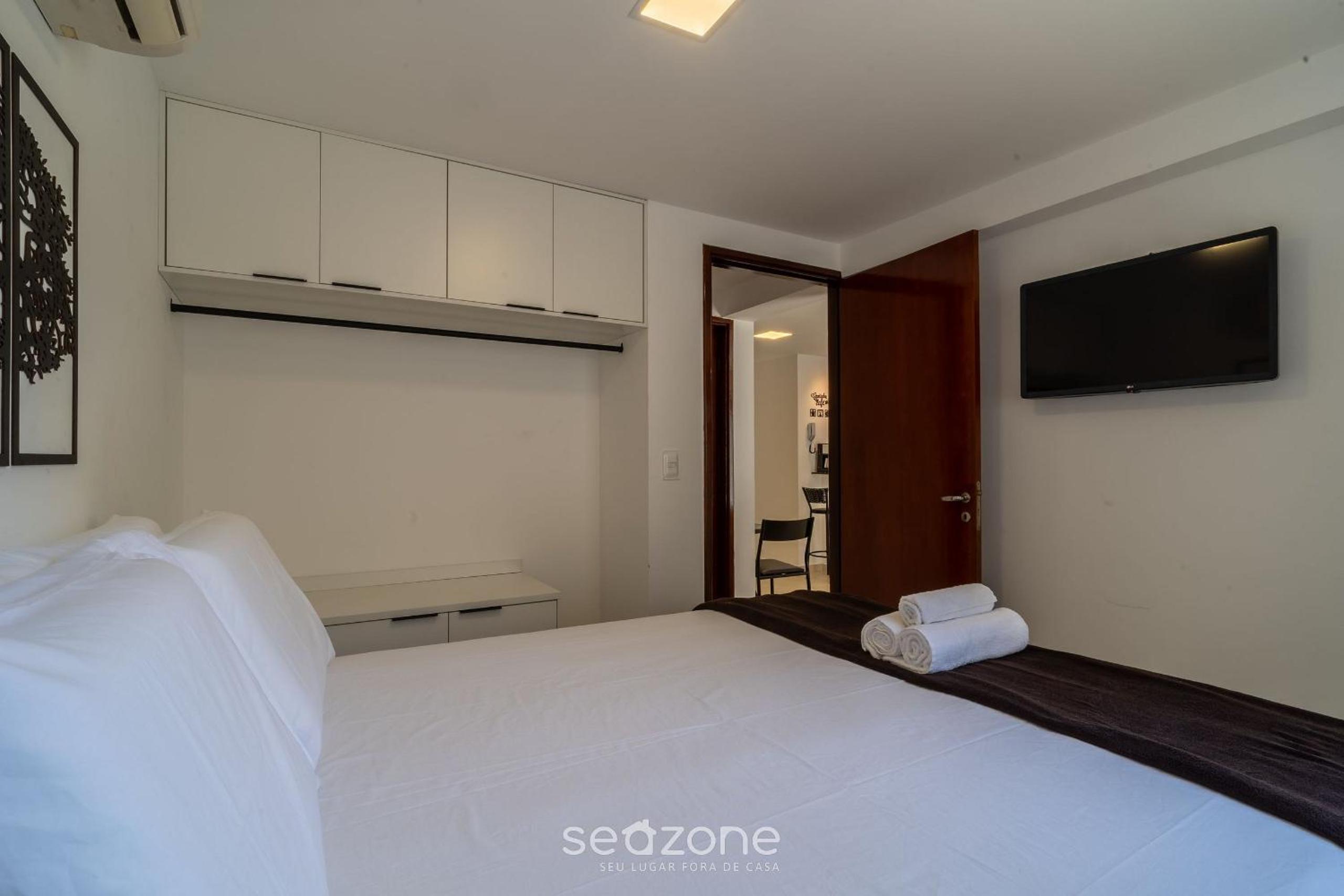 Apts in a beachfront condominium in Cabo Branco, João Pessoa - HSSs