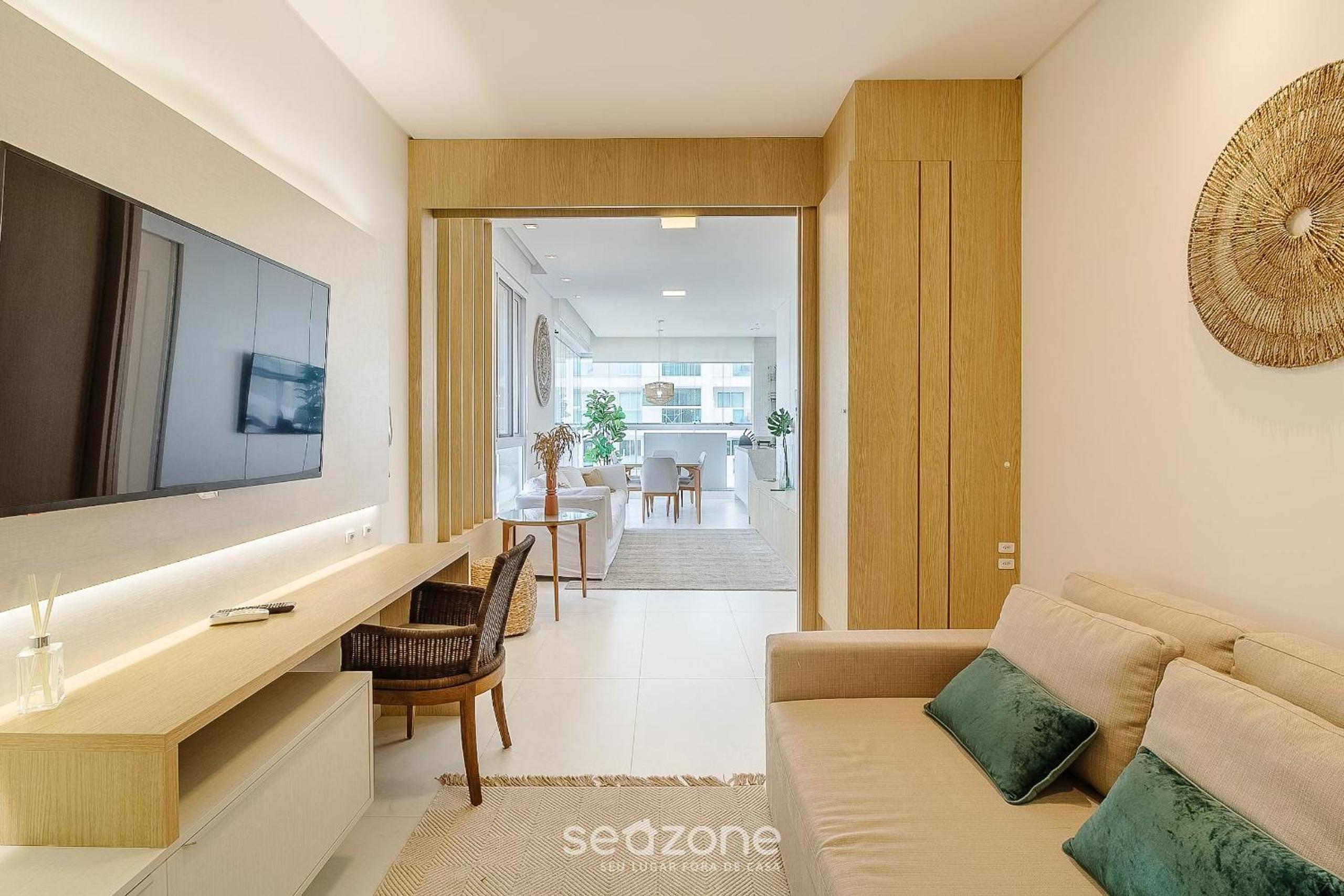 Apartment w/ Barbecue 240m from the Beach EHI0401