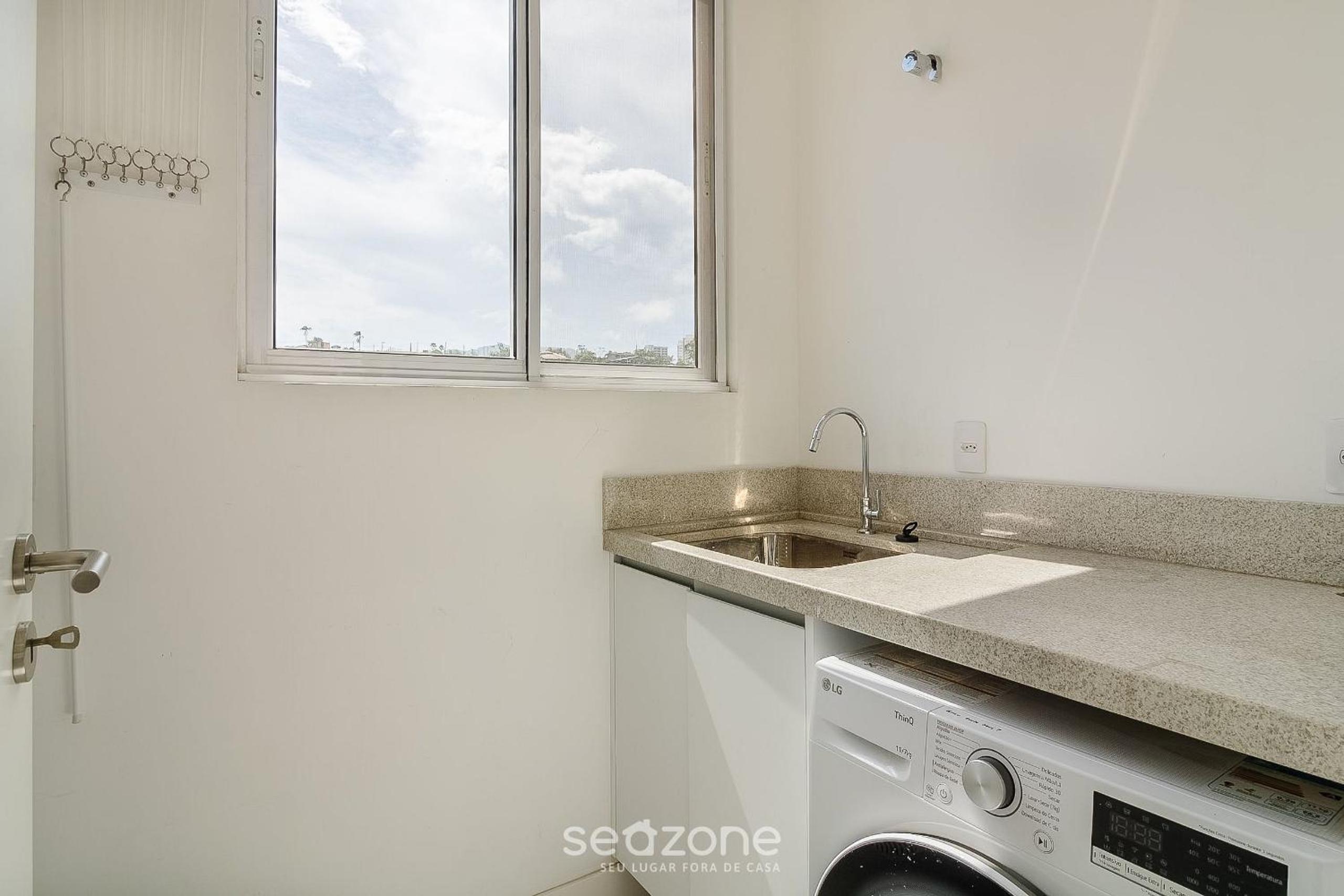 Apartment w/ Barbecue 240m from the Beach EHI0401