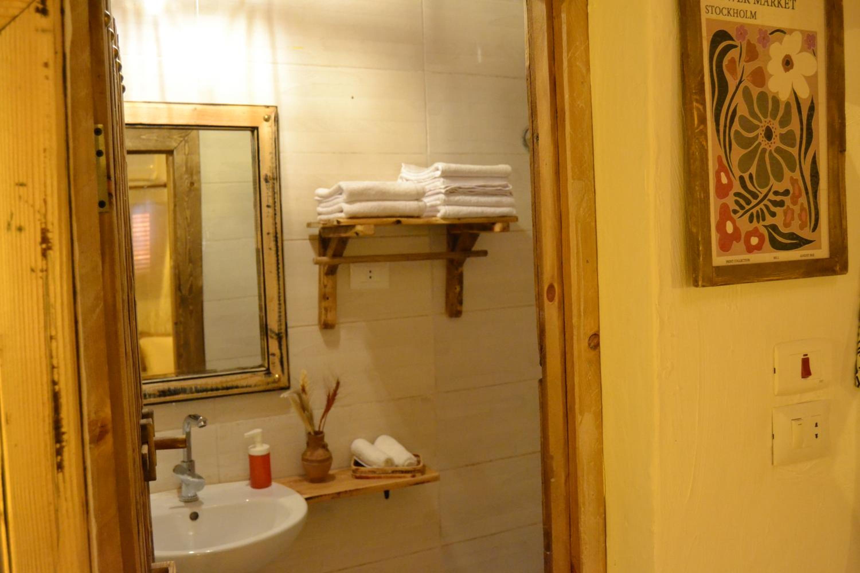 Nebro Nubian Guest House - Adults Only