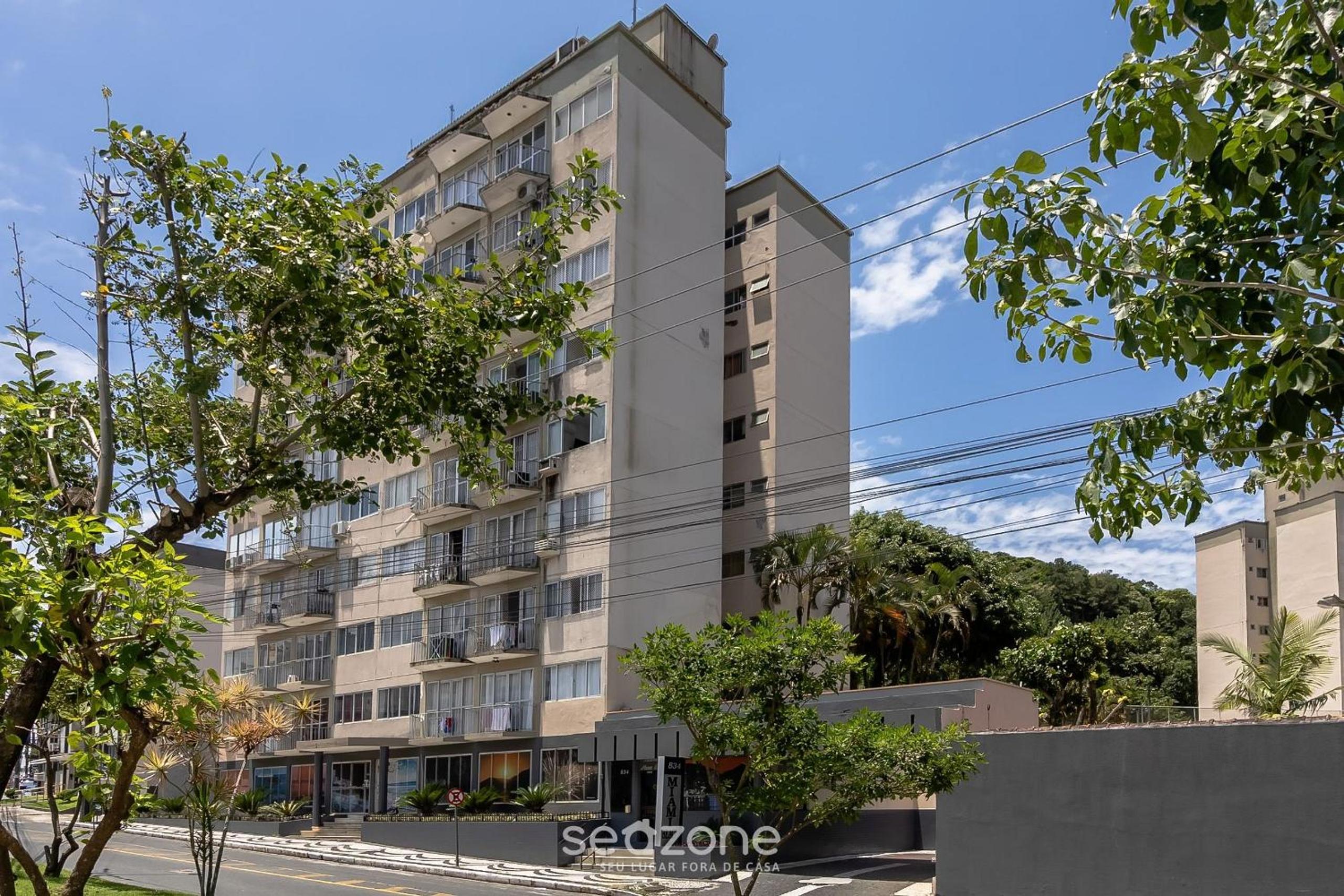 Modern apartment near the BC Ferris Wheel MBH0601