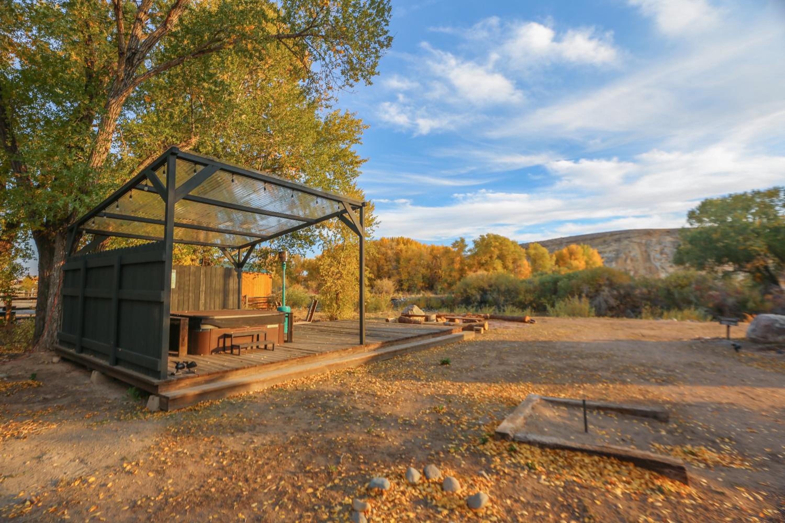 Chinook Winds Lodge