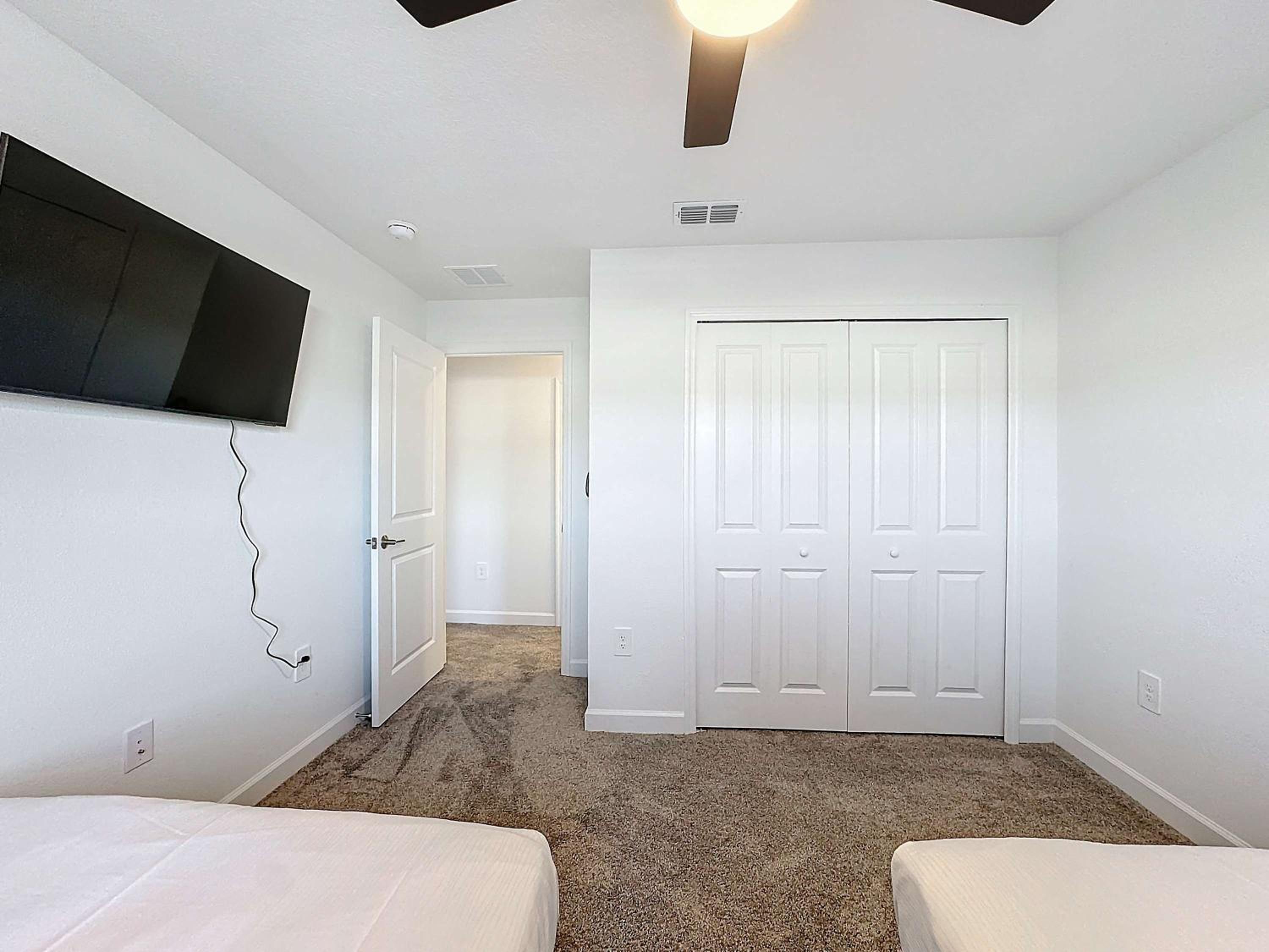 Impressive Hideaway with Private Pool and access to 2 Clubhouses