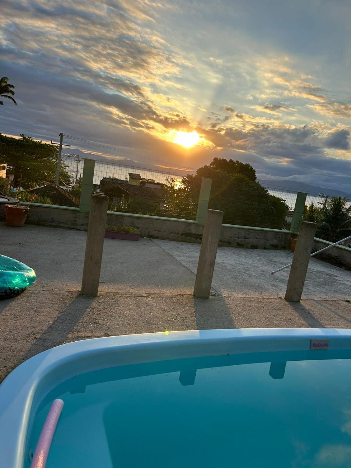 Casa 4 quartos com piscina, até 9 pessoas, em Santo Antônio de Lisboa - Floripa