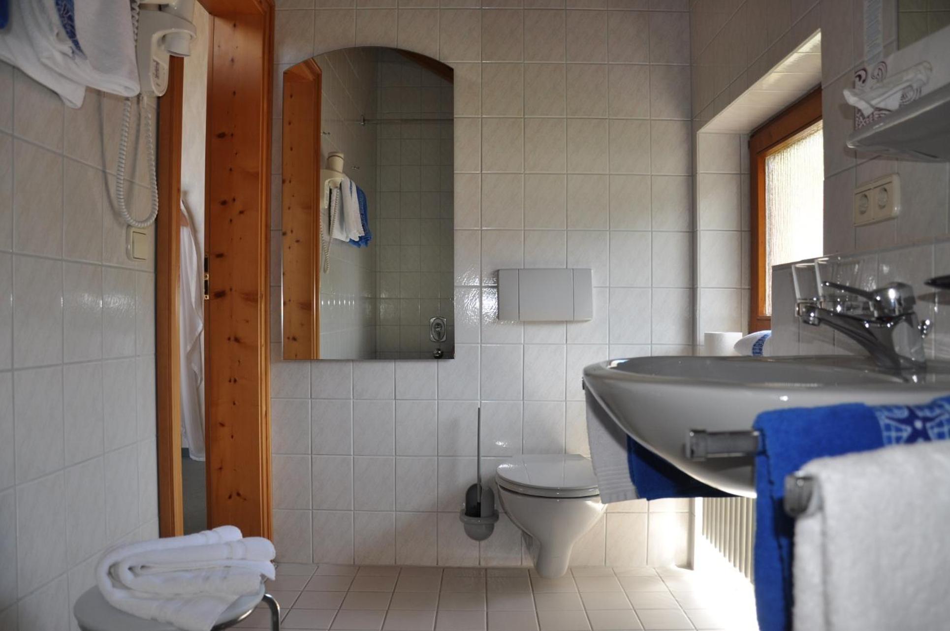 Hotel-Pension Breig Garni view 4