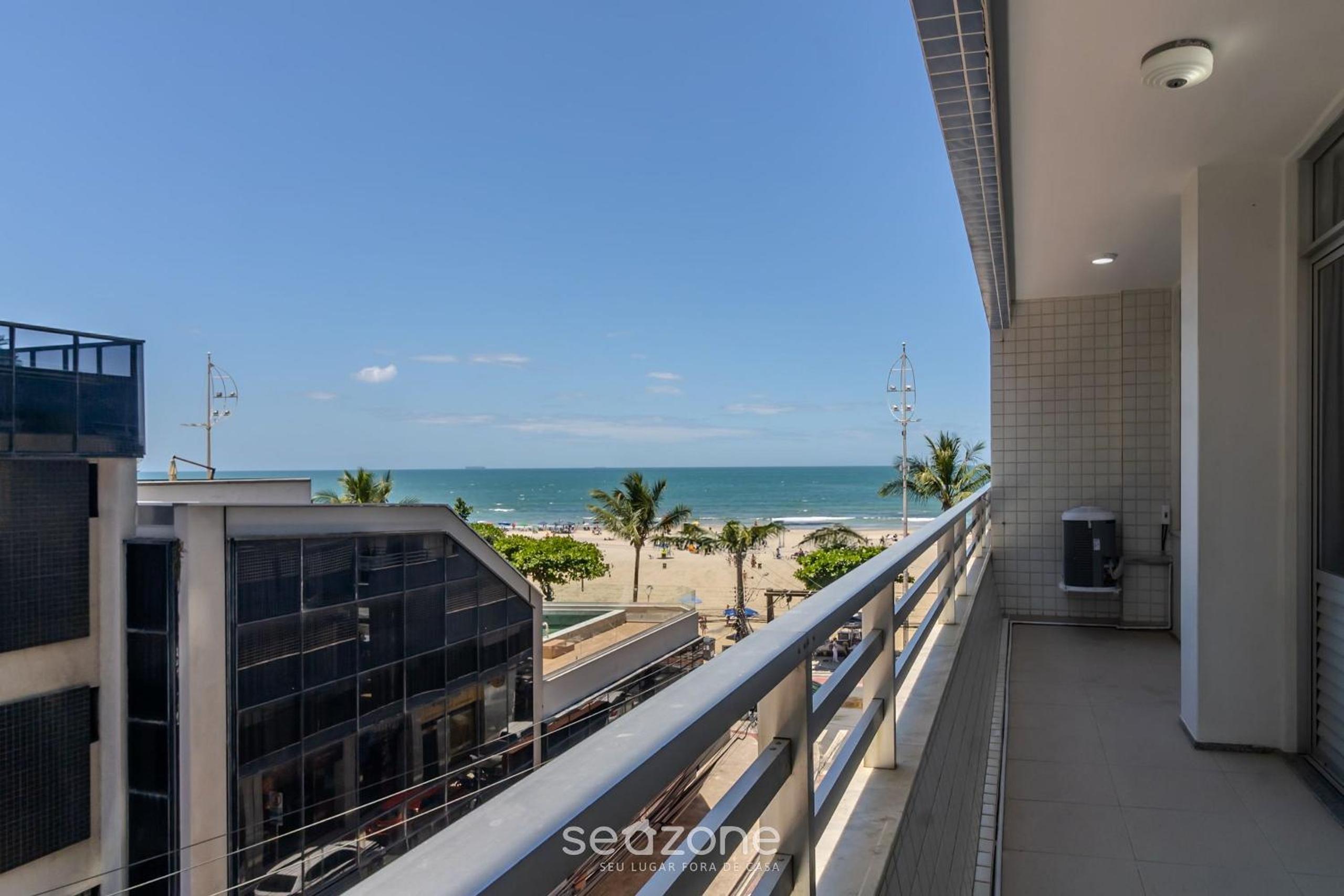Beachfront apartment with side beach view ETY0024