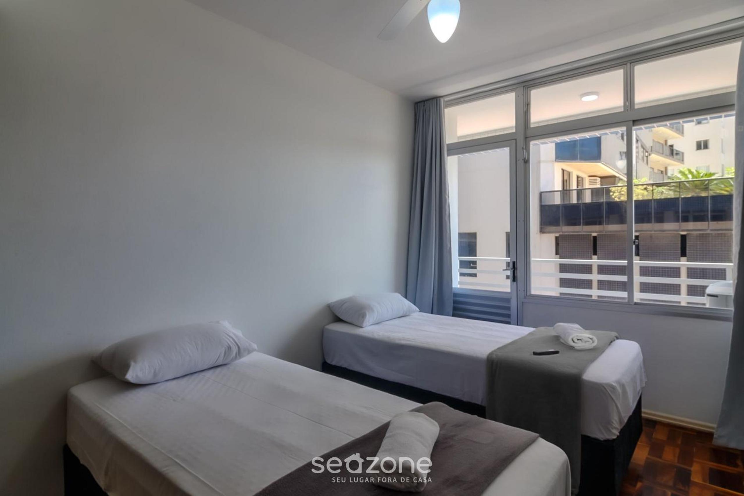 Beachfront apartment with side beach view ETY0024
