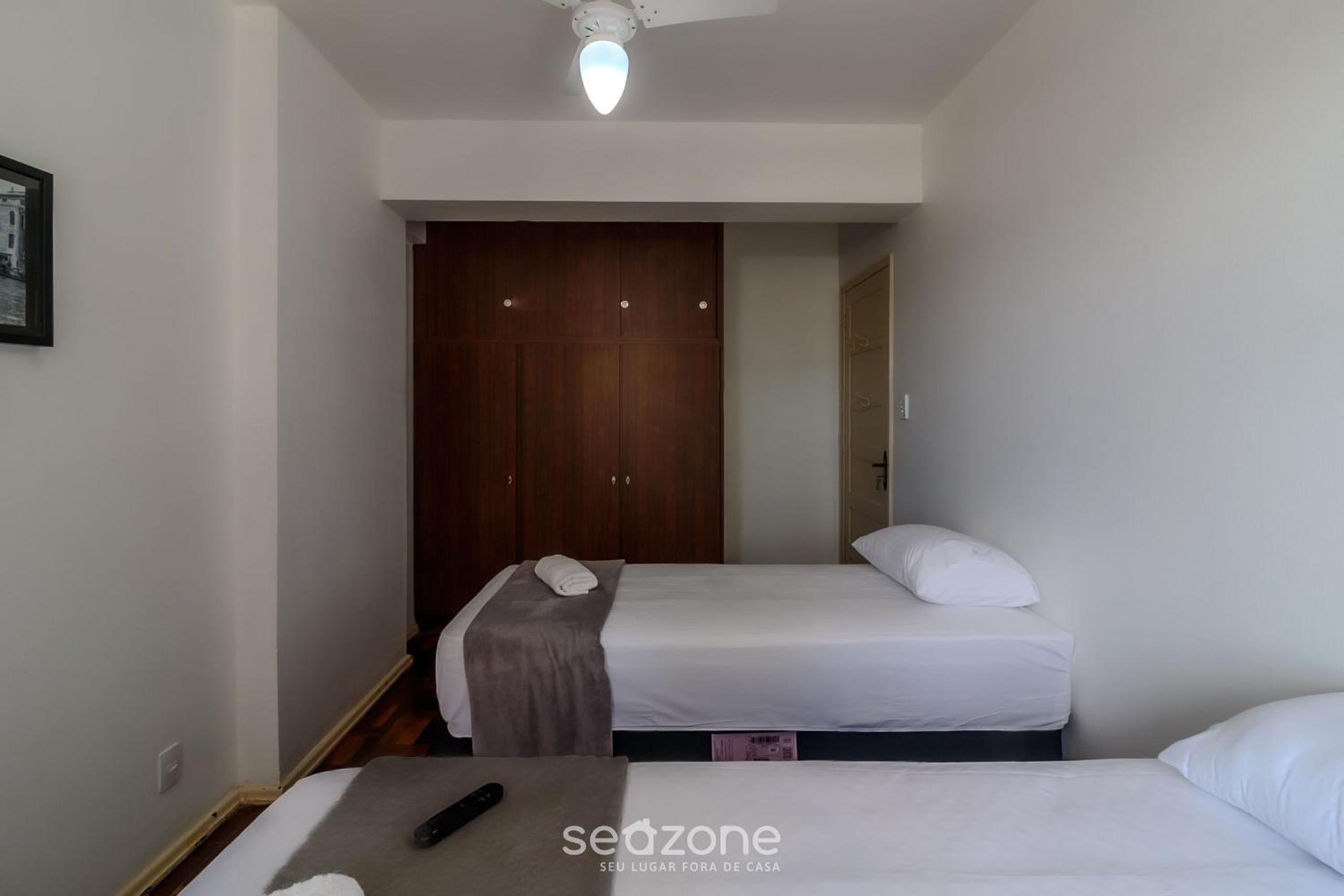 Beachfront apartment with side beach view ETY0024