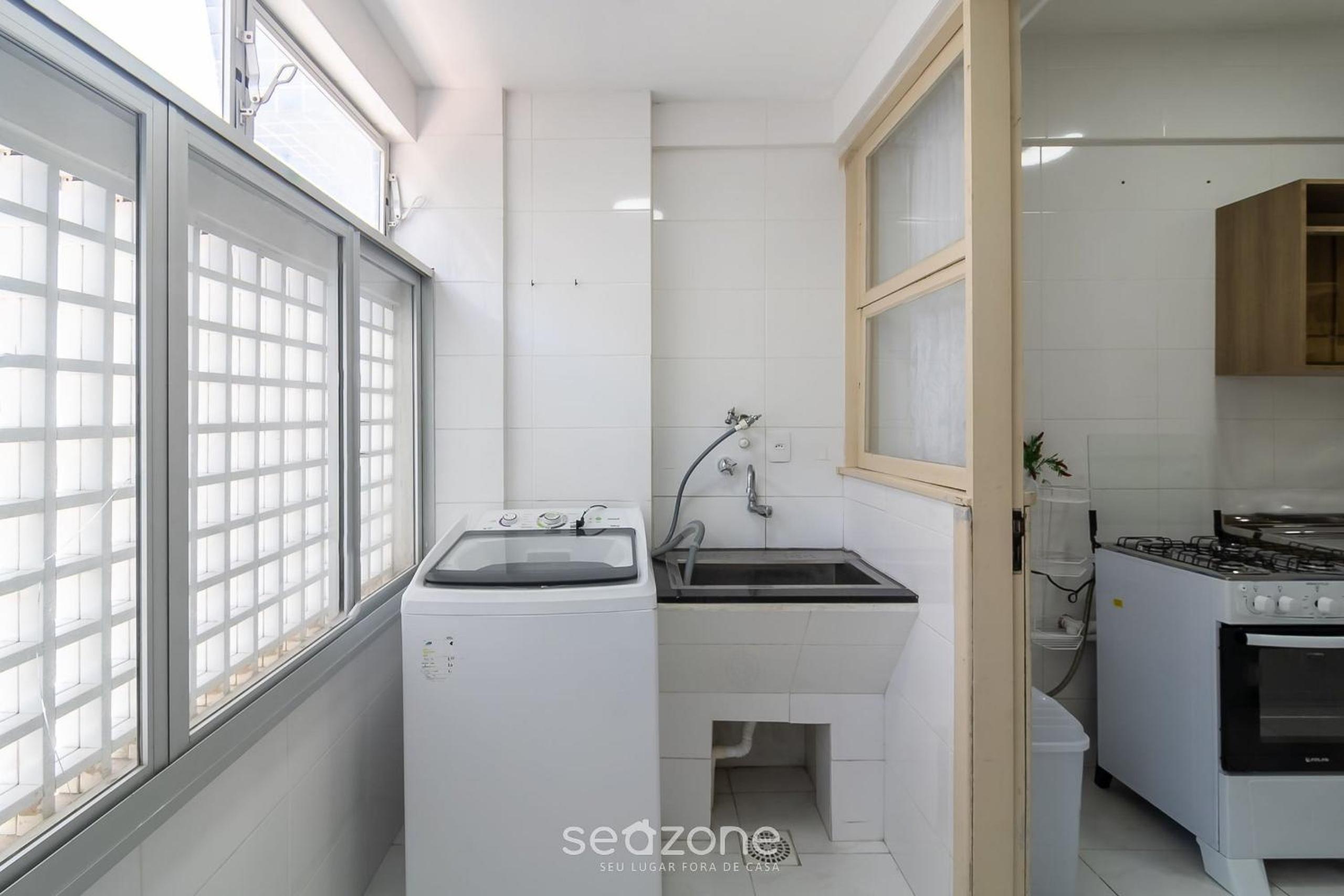 Beachfront apartment with side beach view ETY0024